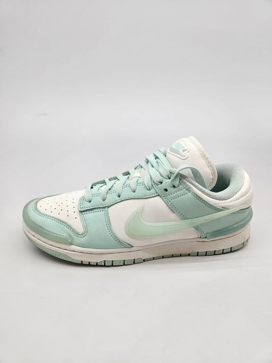 NIKE ORIGINAL PATIKI BR 39