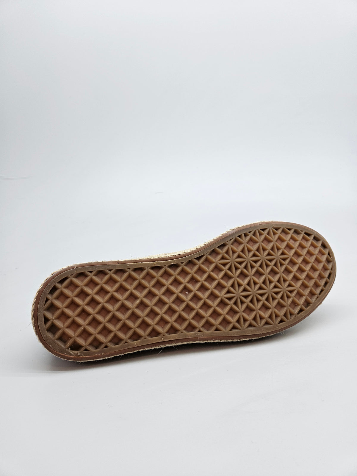 PIER ONE NOVI ORIGINAL PATIKI BR 40