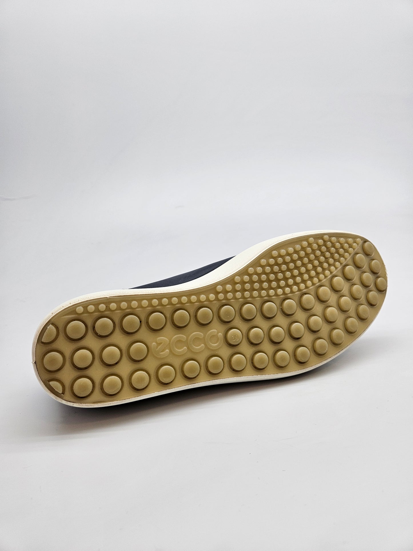 ECCO ORIGINAL KOZNI PATIKI BR 39