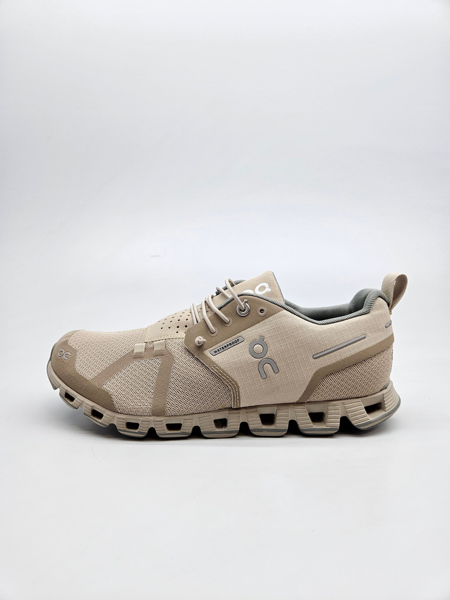 ON RUNNING ORIGINAL NOVI VODOTPORNI PATIKI BR 40