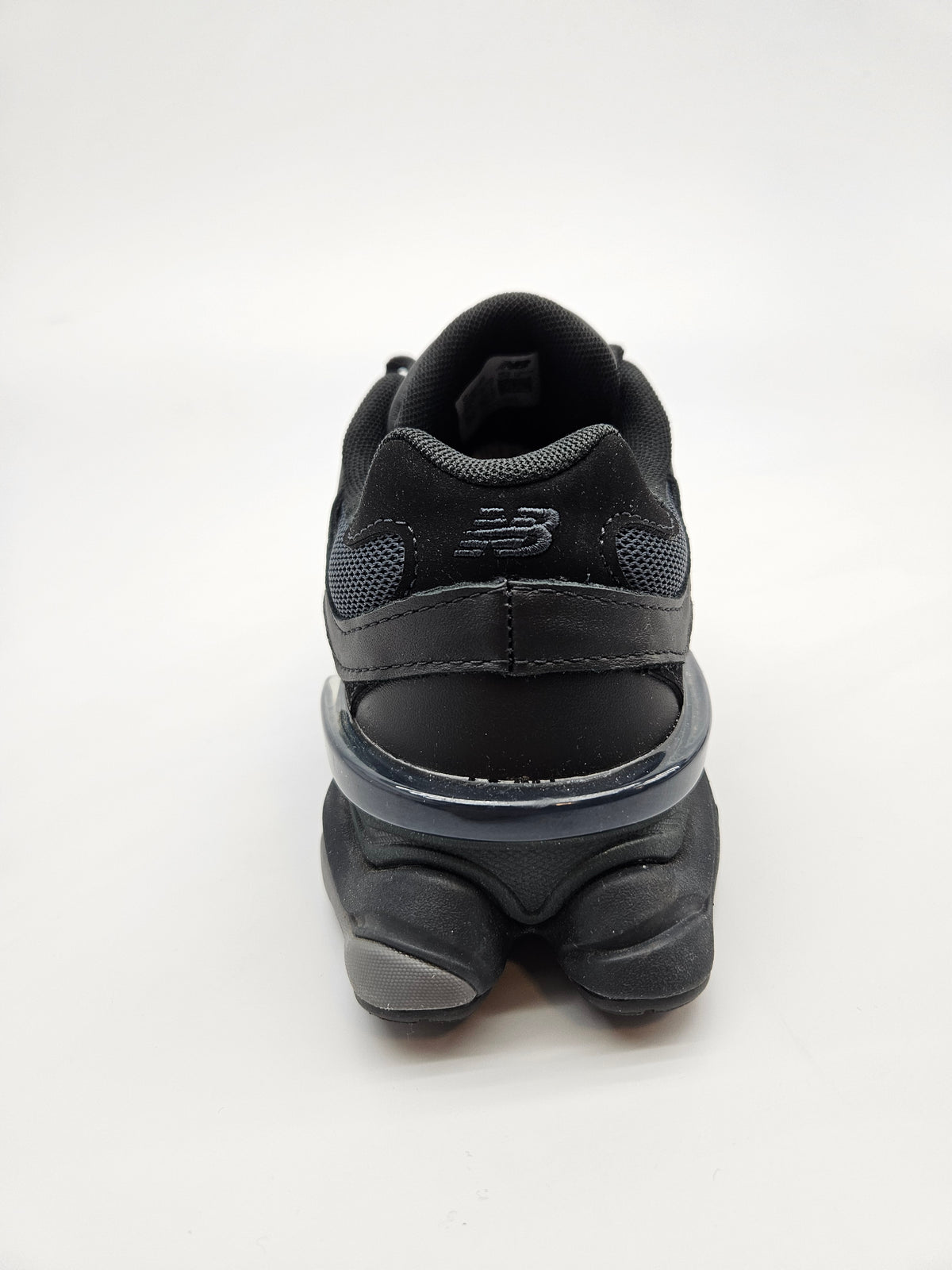 NEW BALANCE ORIGINAL PATIKI 39.5