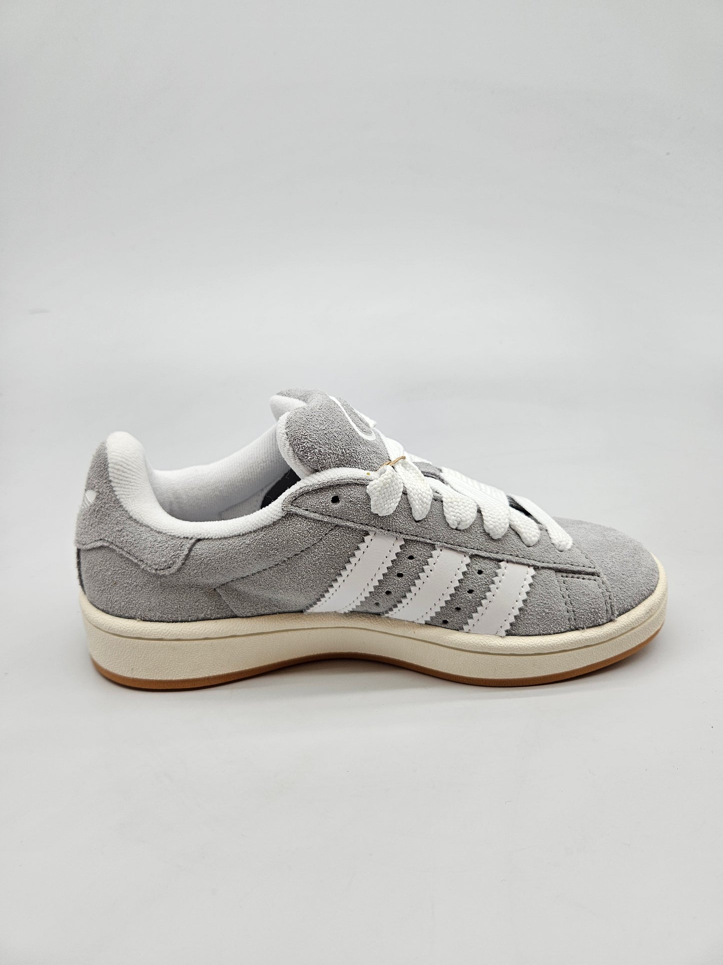ADIDAS NOVI ORIGINAL PATIKI BR 37