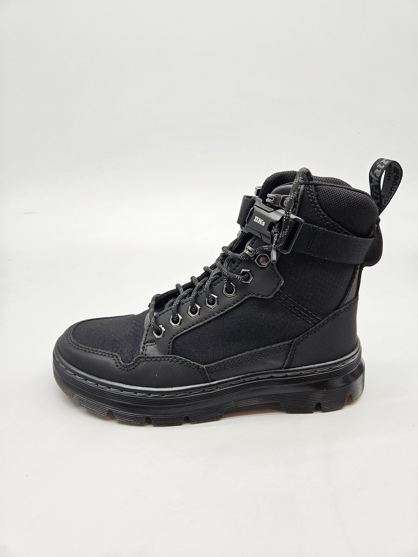 DR MARTINS ORIGINAL NOVI CIZMI BR 38