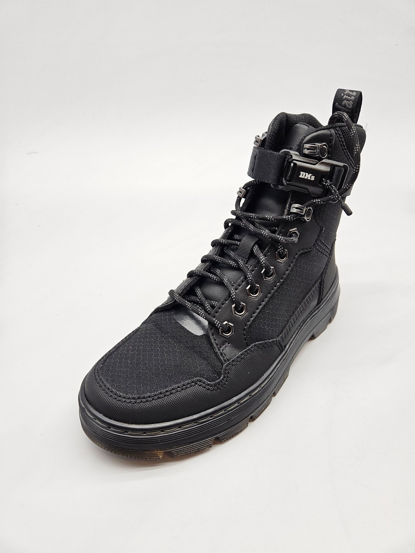 DR MARTINS ORIGINAL NOVI CIZMI BR 38