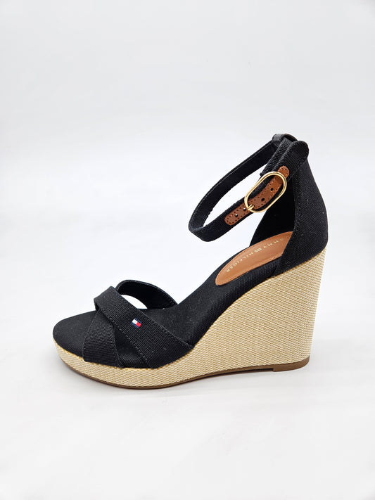 TOMMY HILFIGER NOVI ORIGINAL SANDALI BR 38