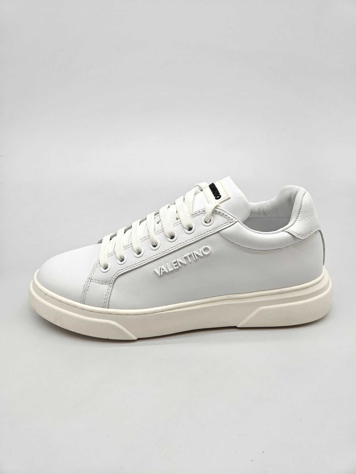VALENTINO NOVI ORIGINAL PATIKI BR 40