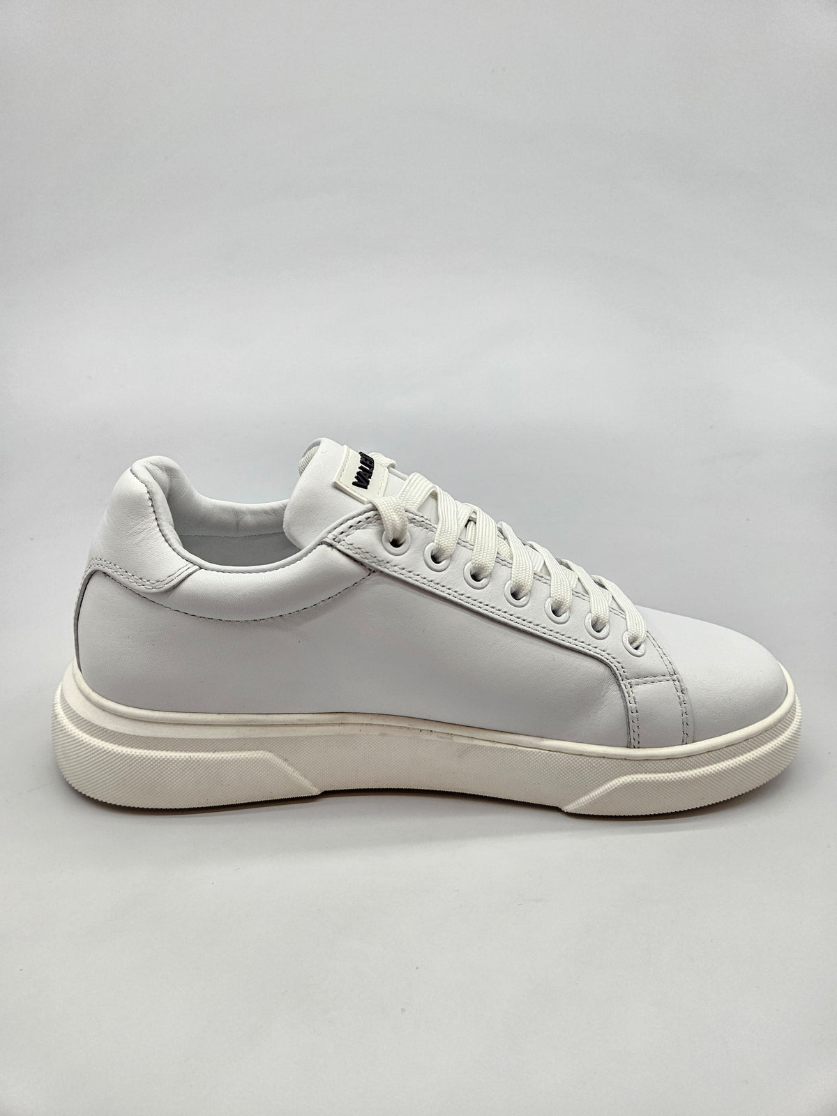 VALENTINO NOVI ORIGINAL PATIKI BR 40