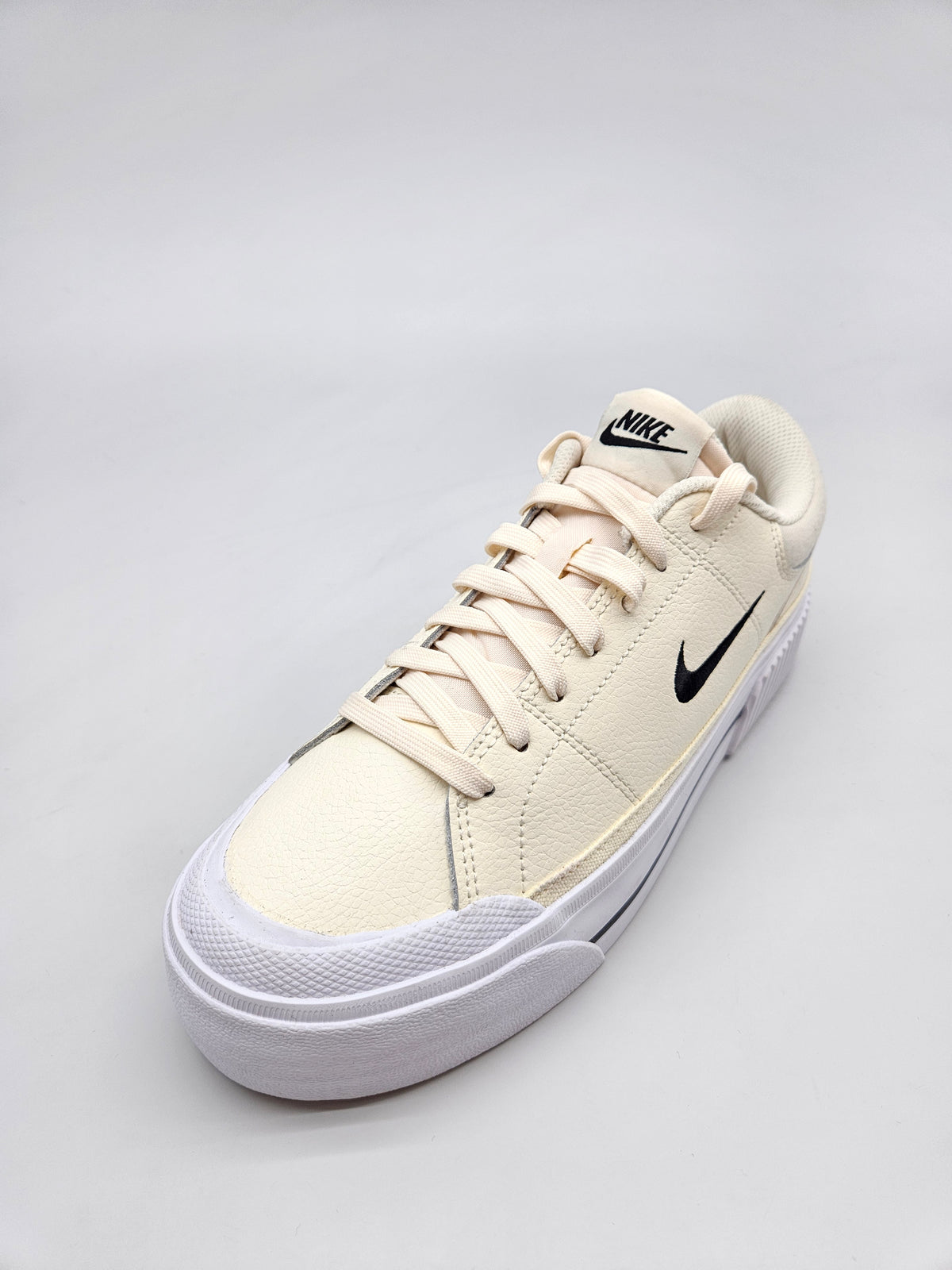 NIKE NOVI ORIGINAL PATIKI BR 40
