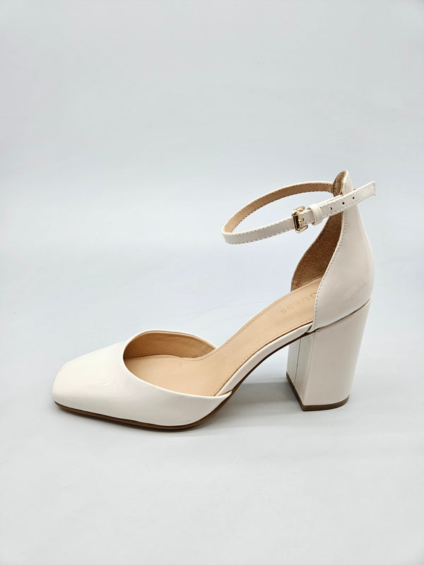 GUESS ORIGINAL SANDALI BR 39