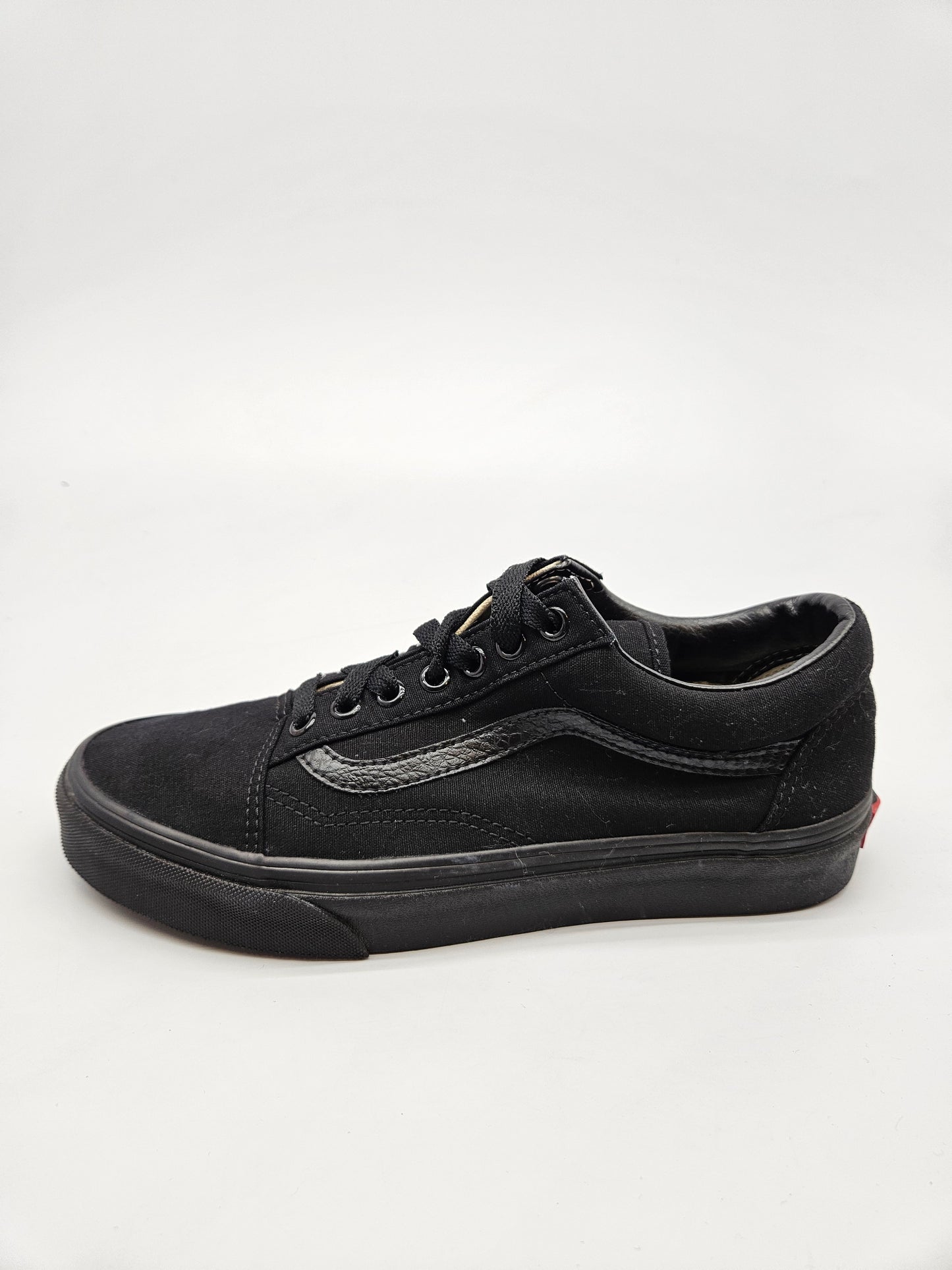 VANS NOVI ORIGINAL PATIKI BR 39