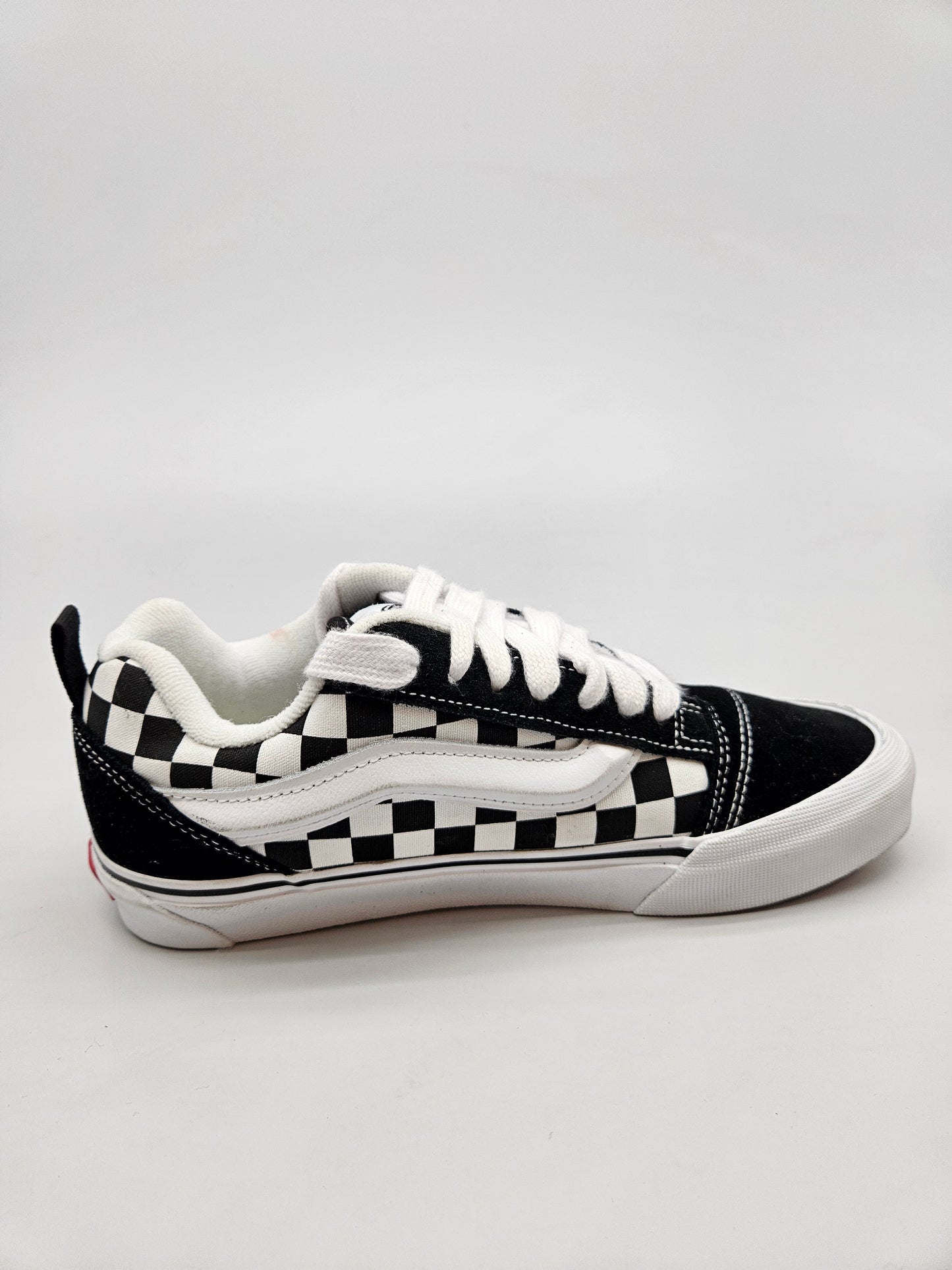 VANS NOVI ORIGINAL PATIKI BR 39