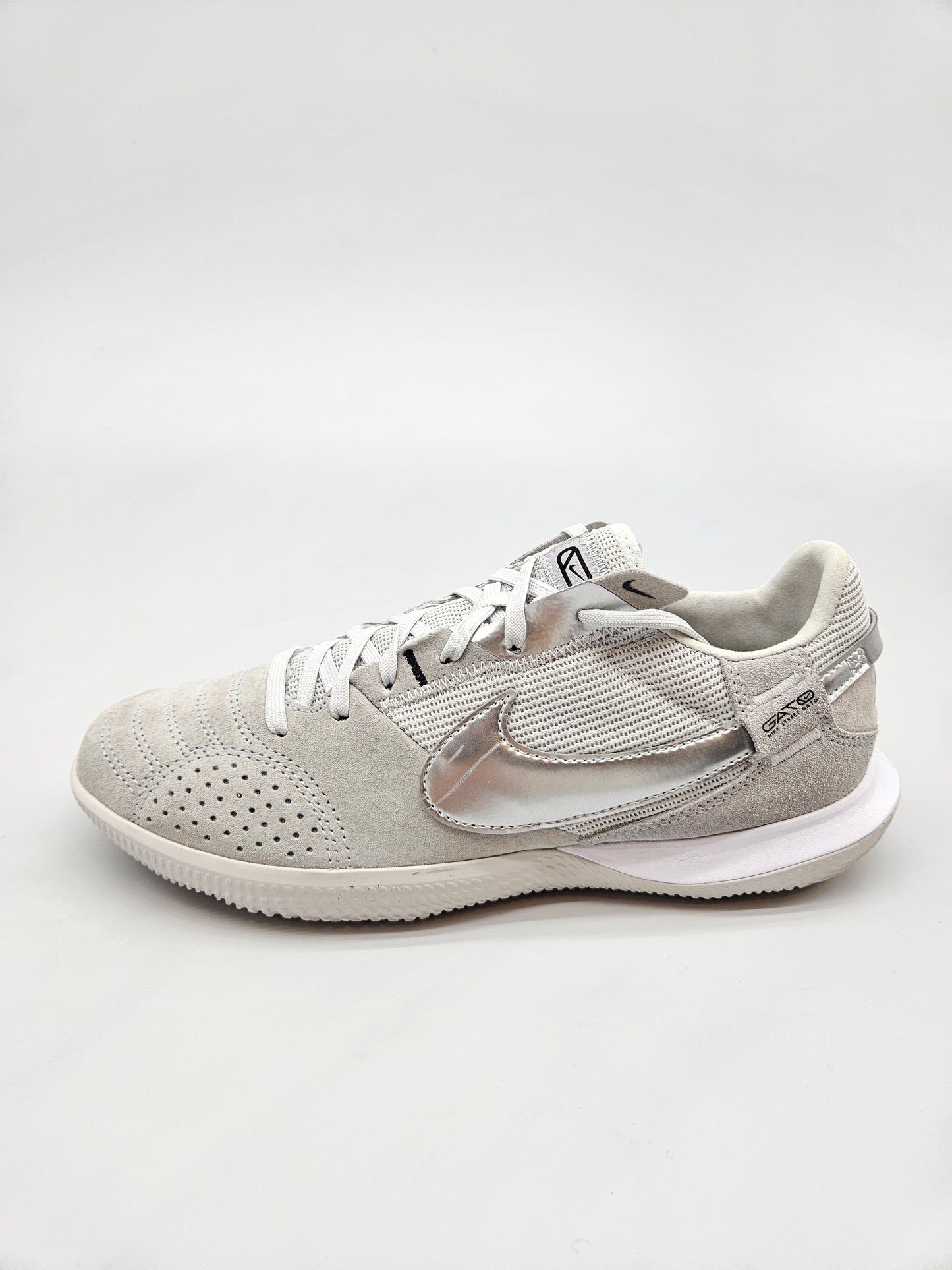 NIKE NOVI ORIGINAL PATIKI BR 38.5