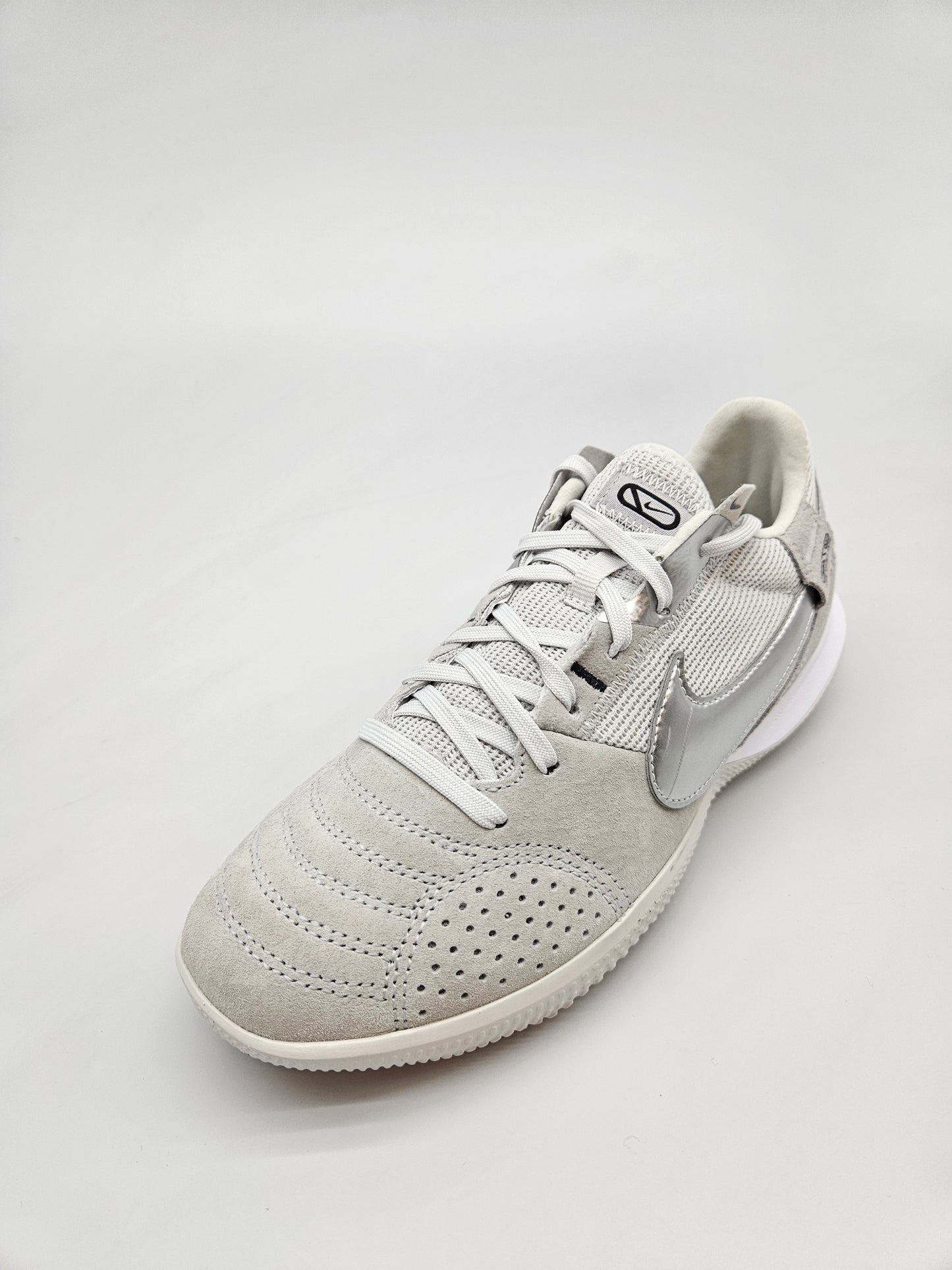 NIKE NOVI ORIGINAL PATIKI BR 38.5
