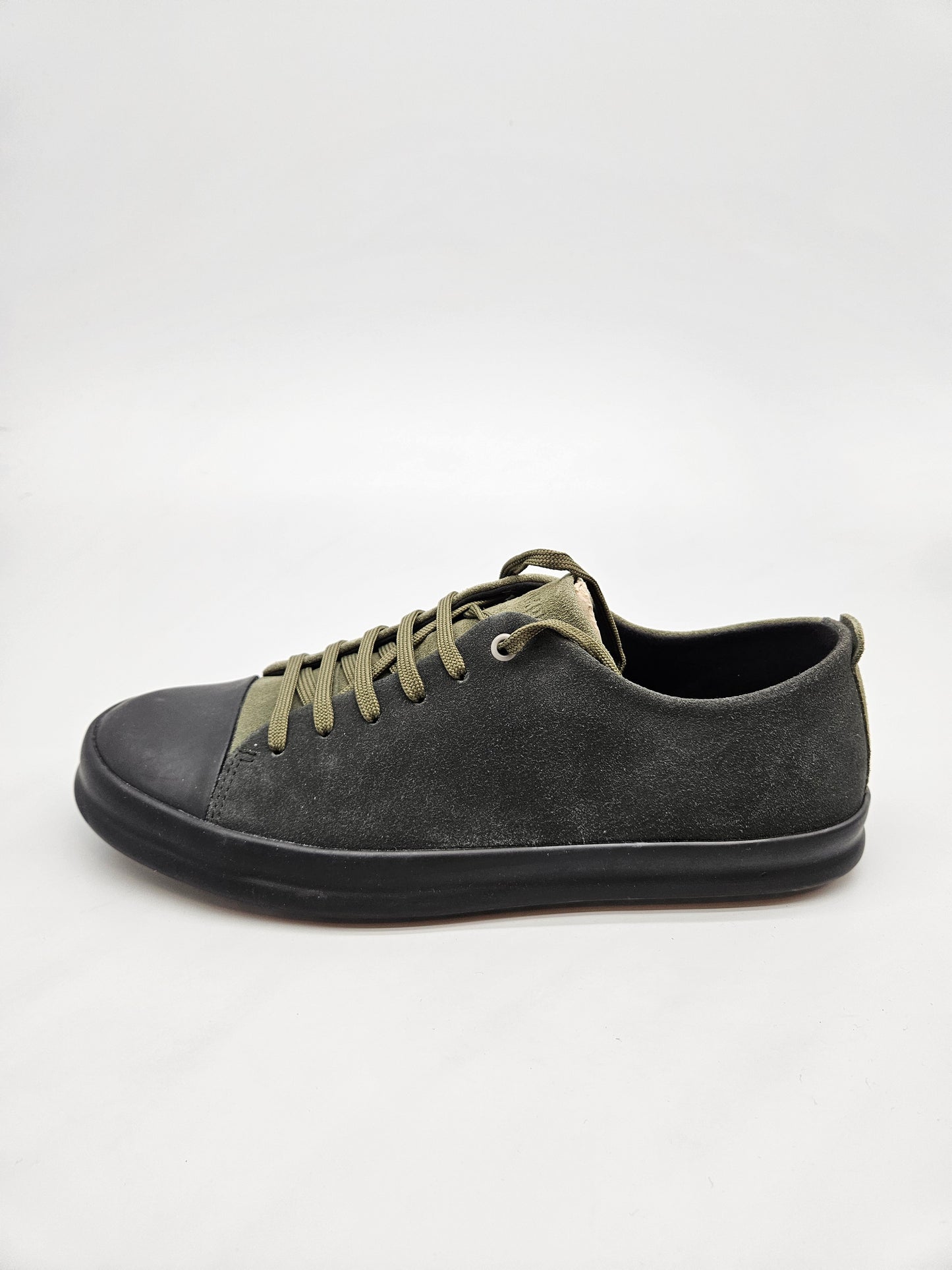 CAMPER ORIGINAL NOVI PATIKI BR 43