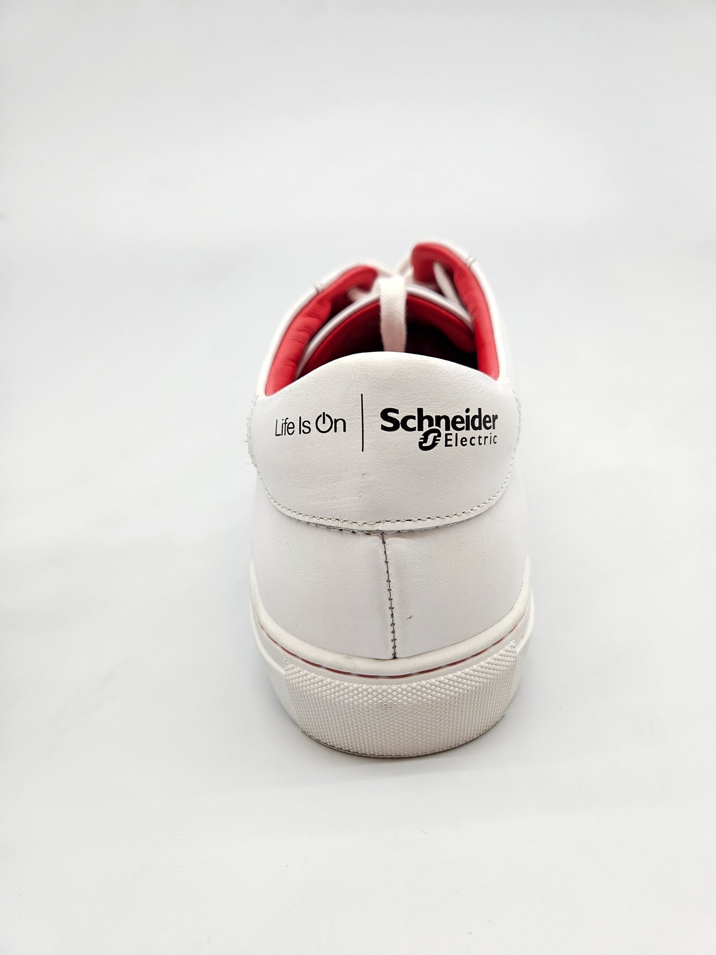 APC ORIGINAL KOZNI PATIKI BR 44