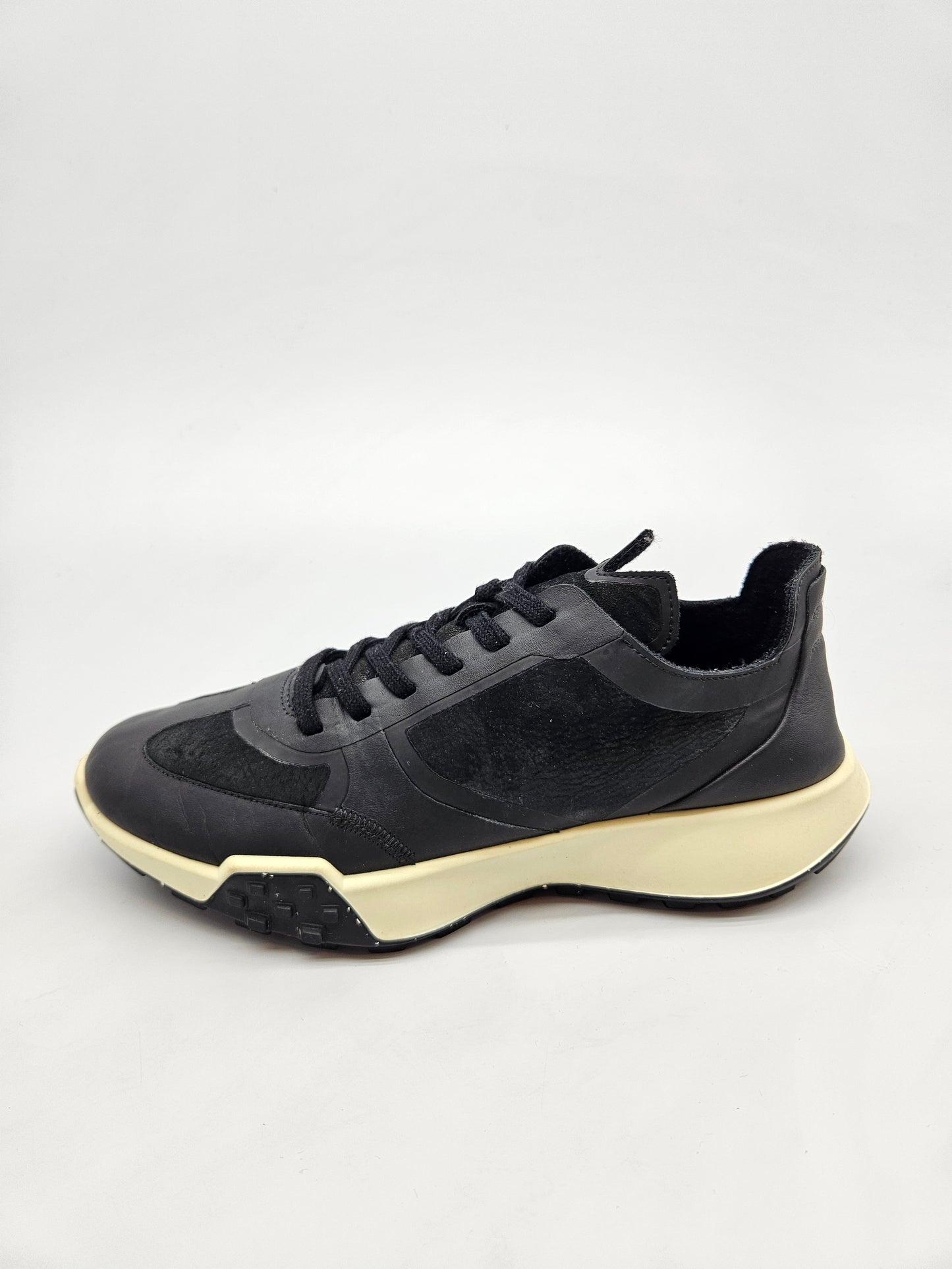ECCO ORIGINAL KOZNI PATIKI BR 39