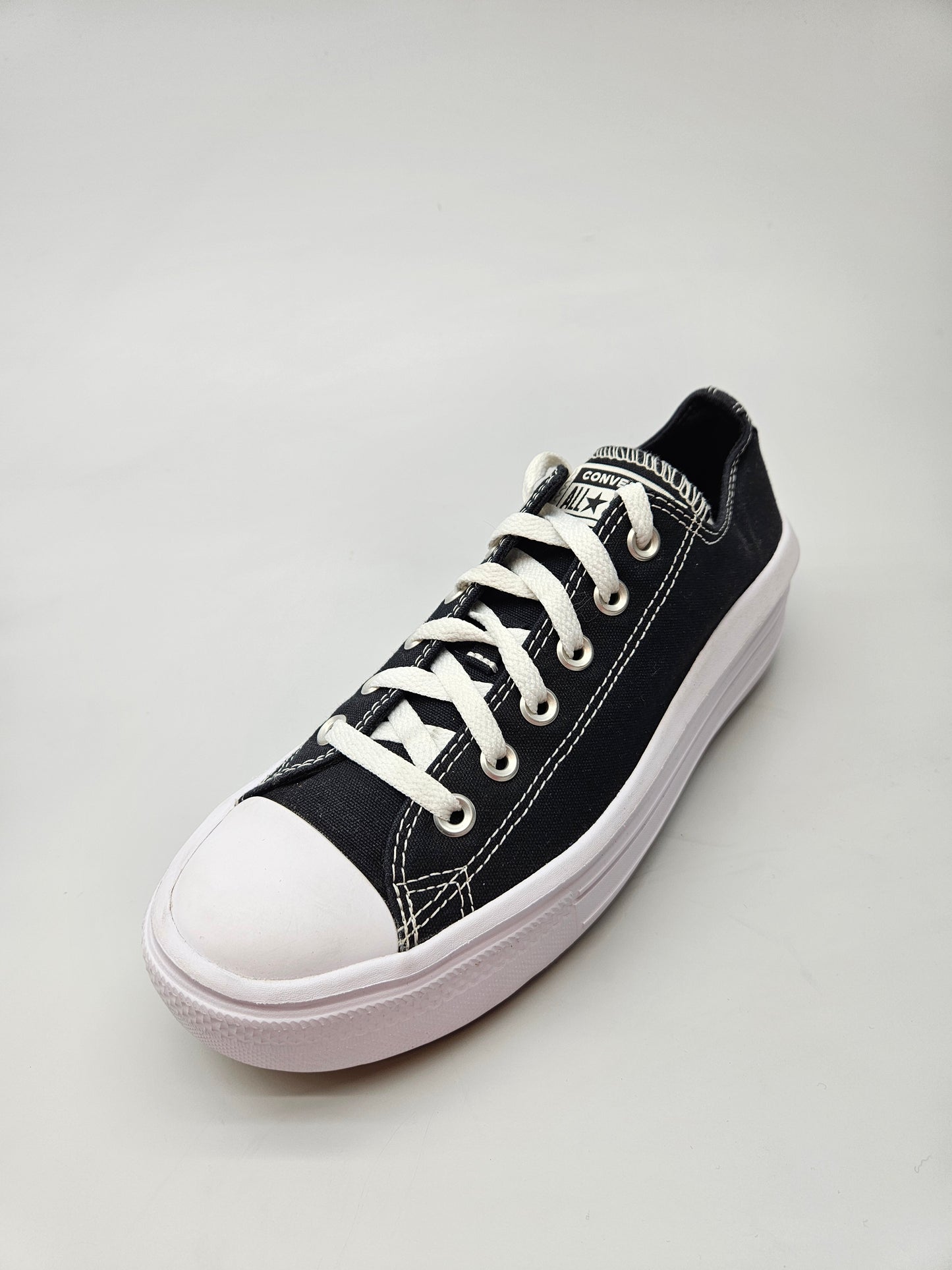 CONVERSE NOVI ORIGINAL PATIKI BR 41