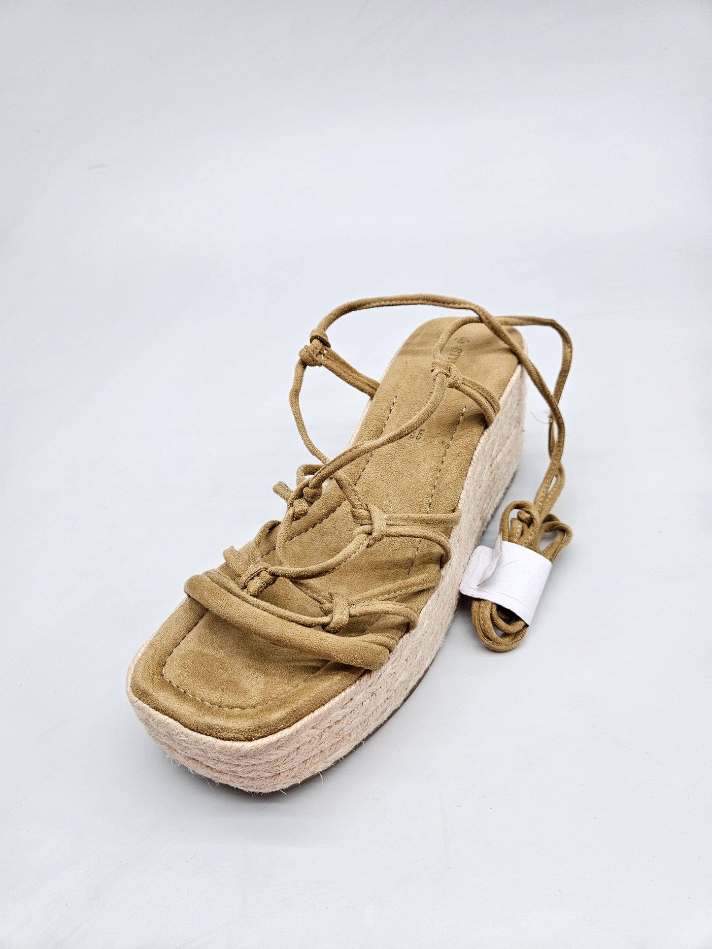 STRADIVARIUS NOVI ORIGINAL SANDALI BR 35