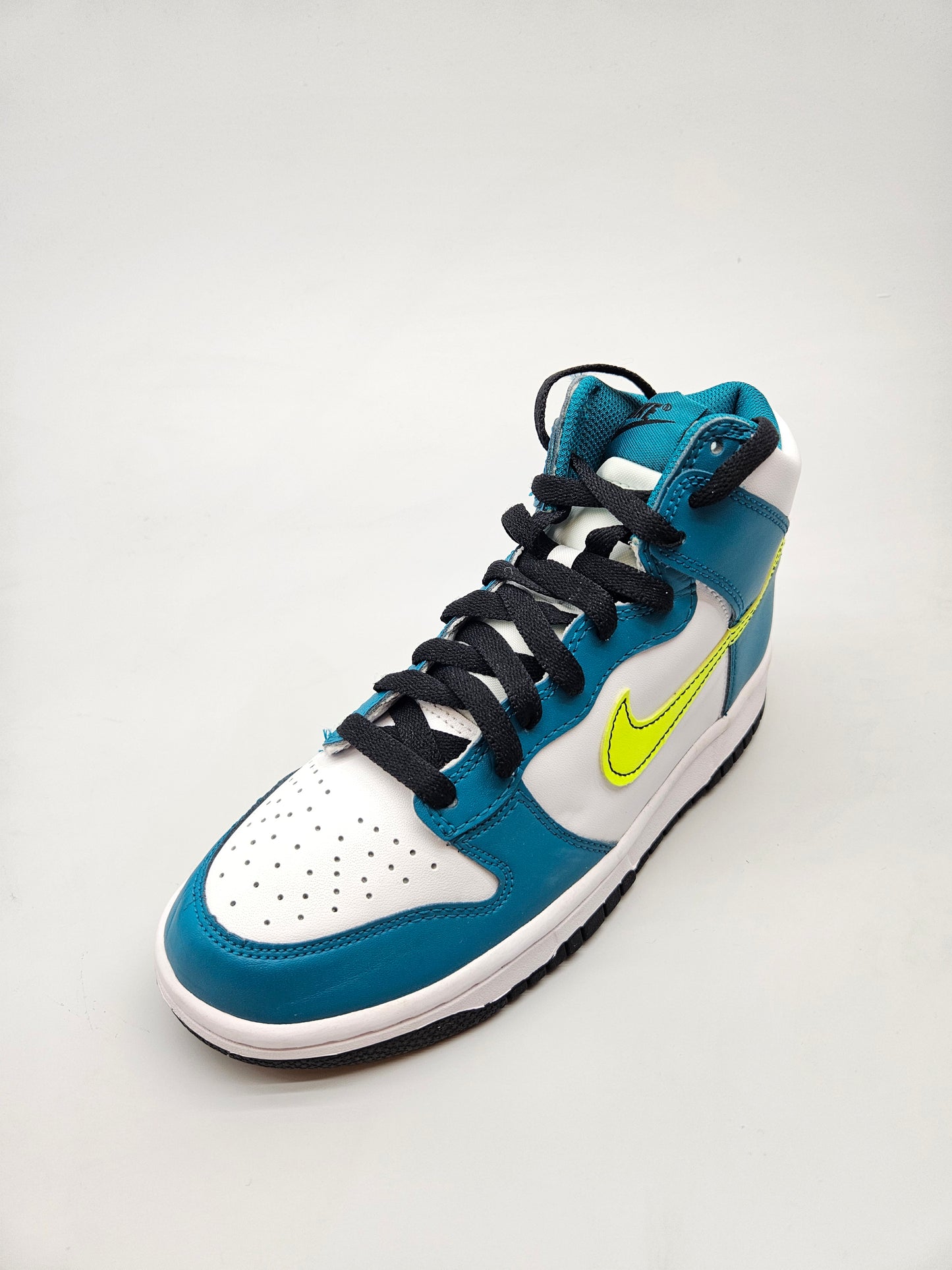 NIKE NOVI ORIGINAL PATIKI BR 38