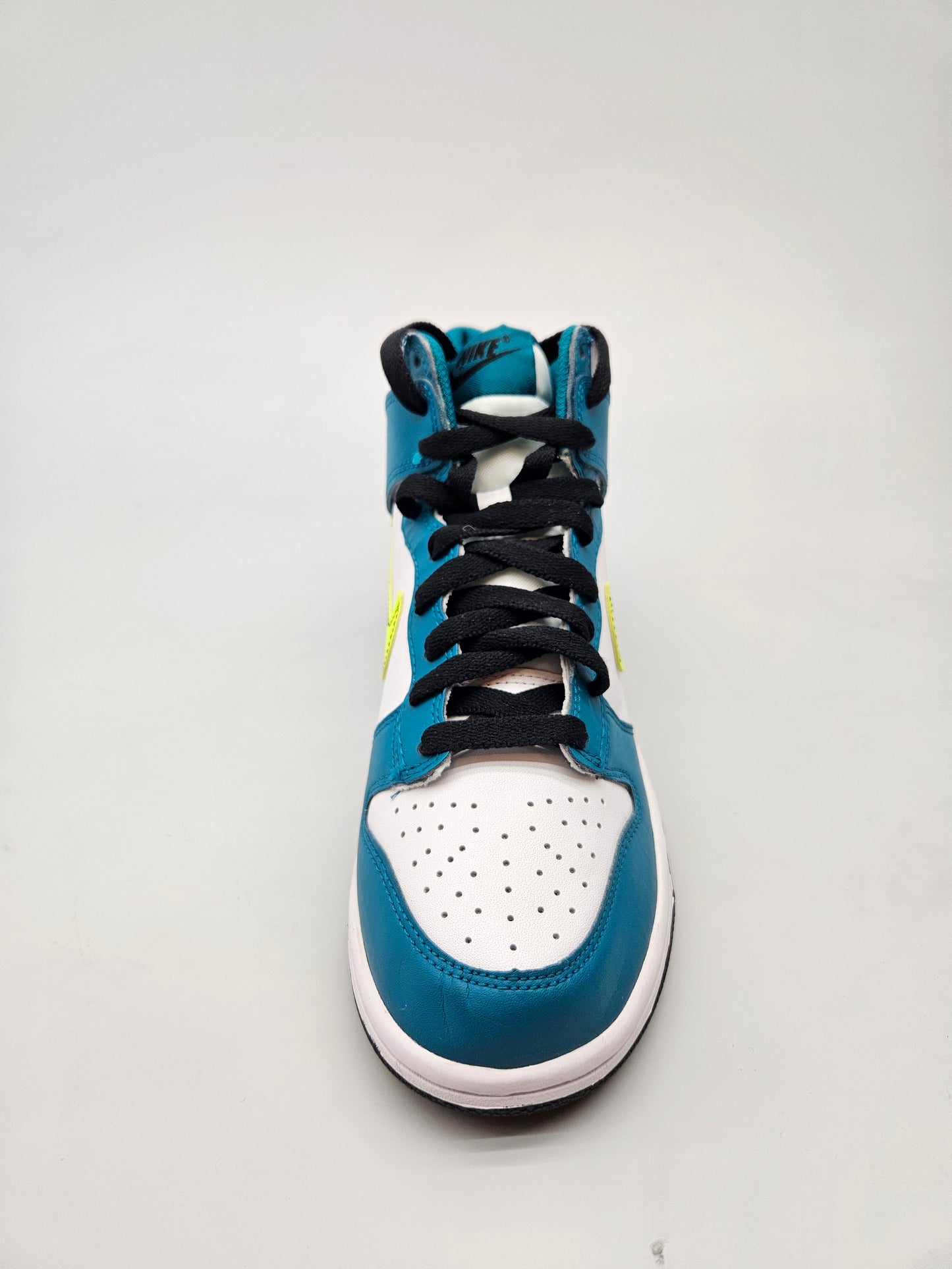 NIKE NOVI ORIGINAL PATIKI BR 38