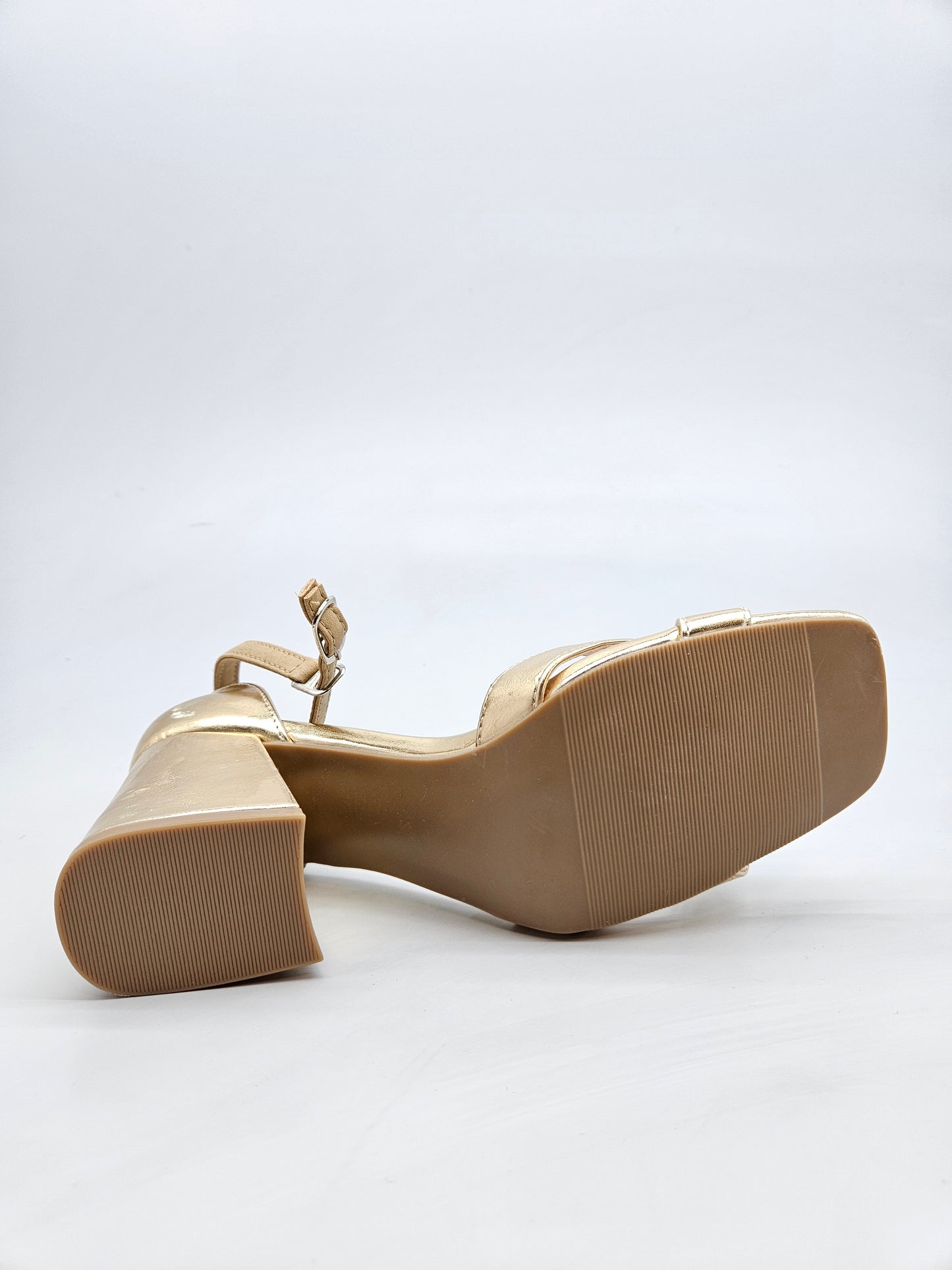 EVEN & ODD NOVI ORIGINAL SANDALI BR 37