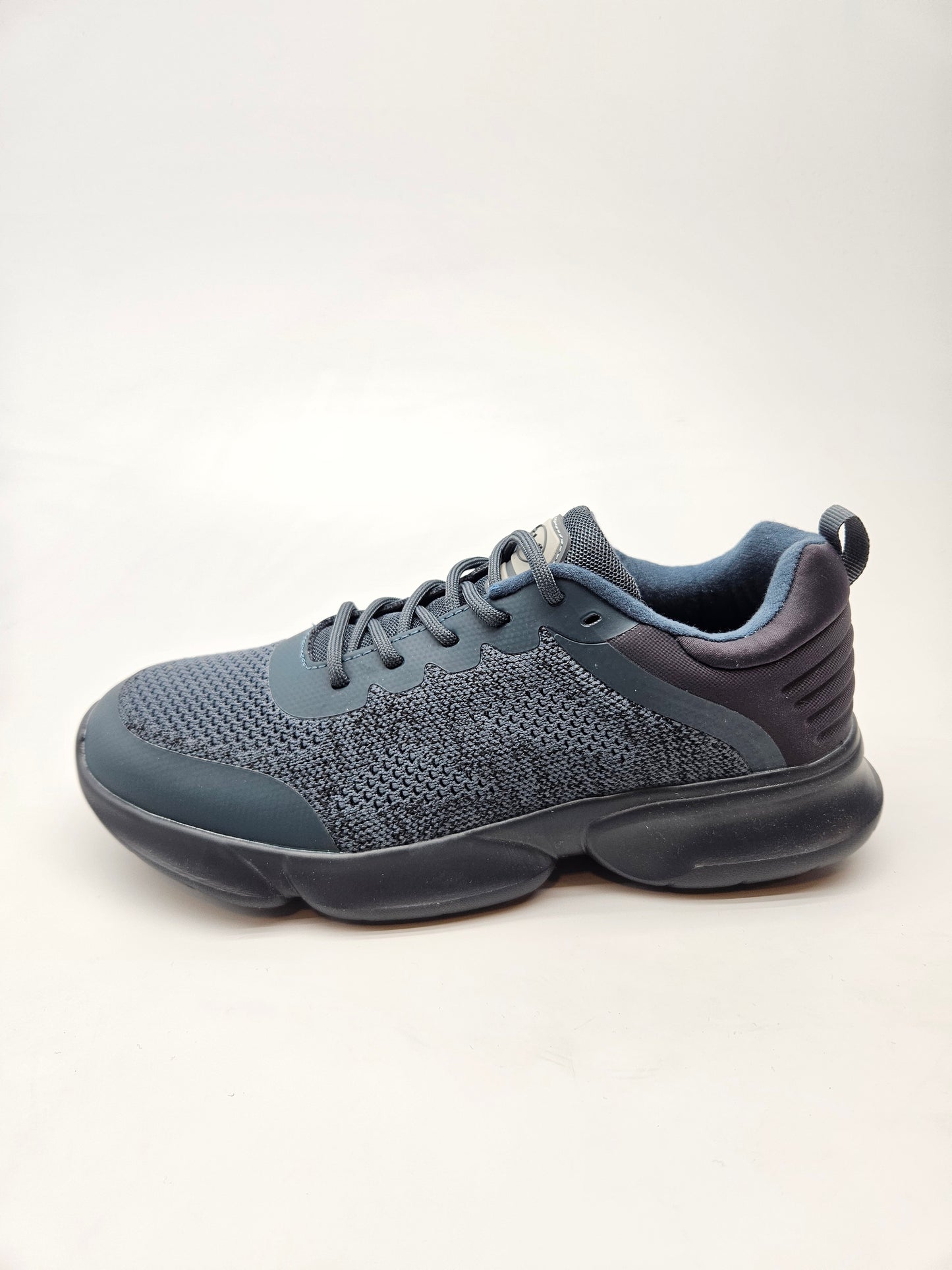 SCHOLL NOVI ORIGINAL PATIKI BR 39