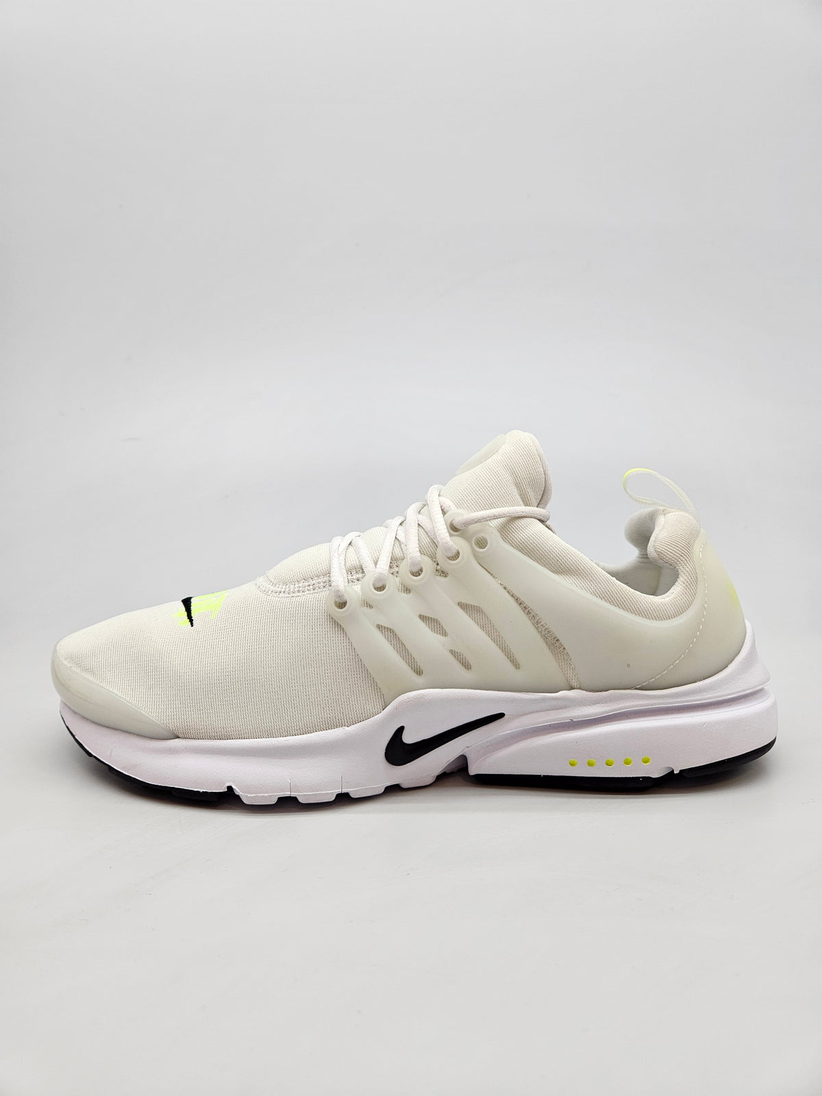 NIKE NOVI ORIGINAL PATIKI BR 40