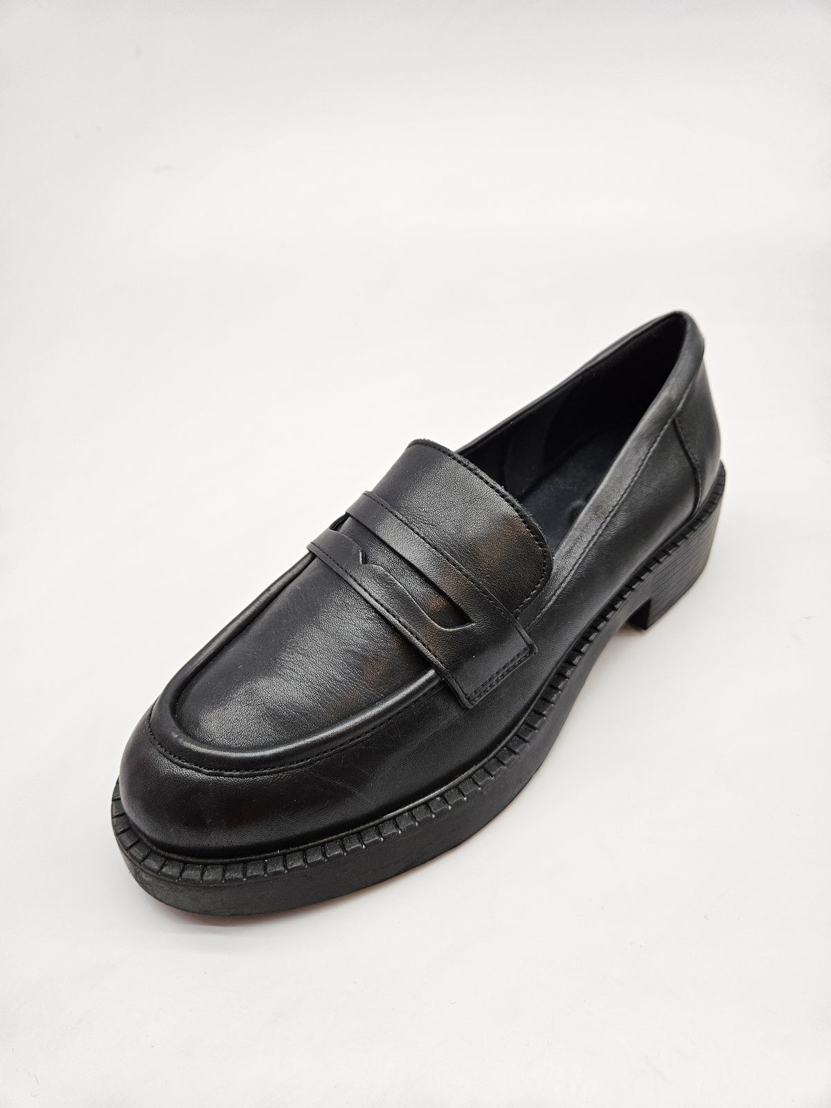 ALDO NOVI ORIGINAL KOZNI CEVLI BR 39