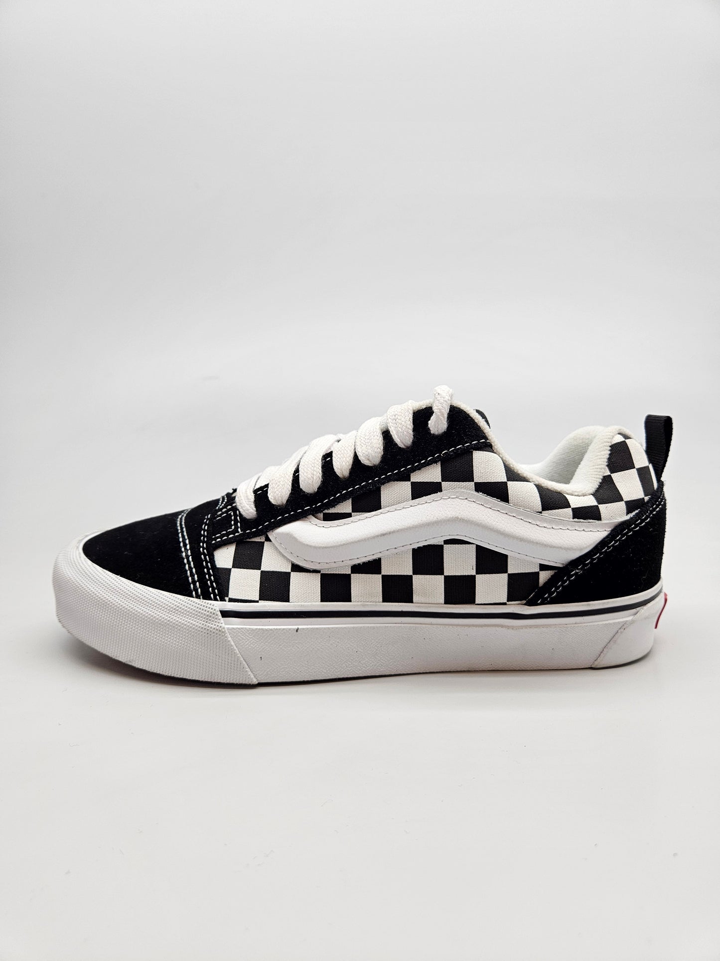 VANS NOVI ORIGINAL PATIKI BR 39