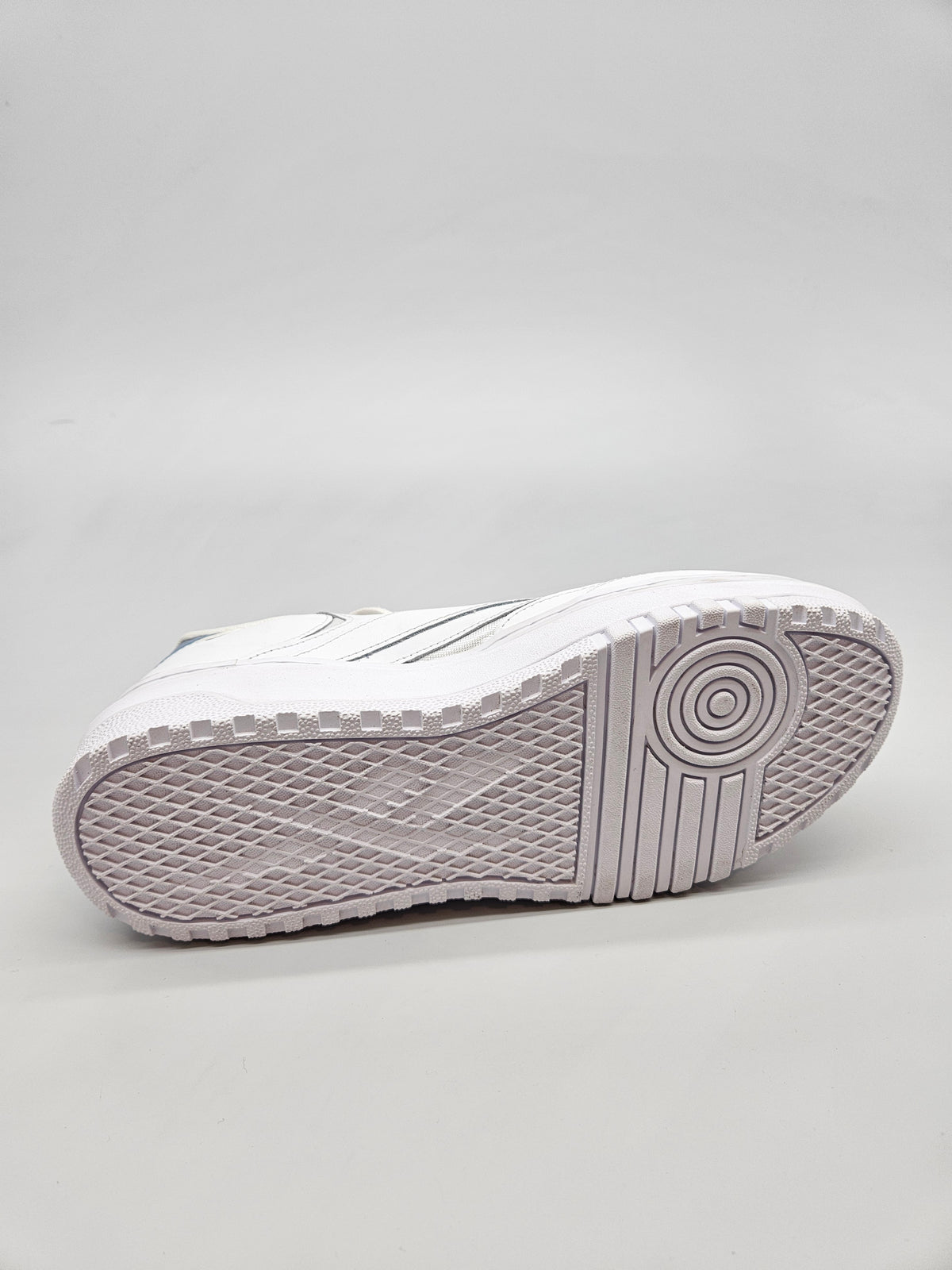 REEBOK NOVI ORIGINAL PATIKI BR 40.5