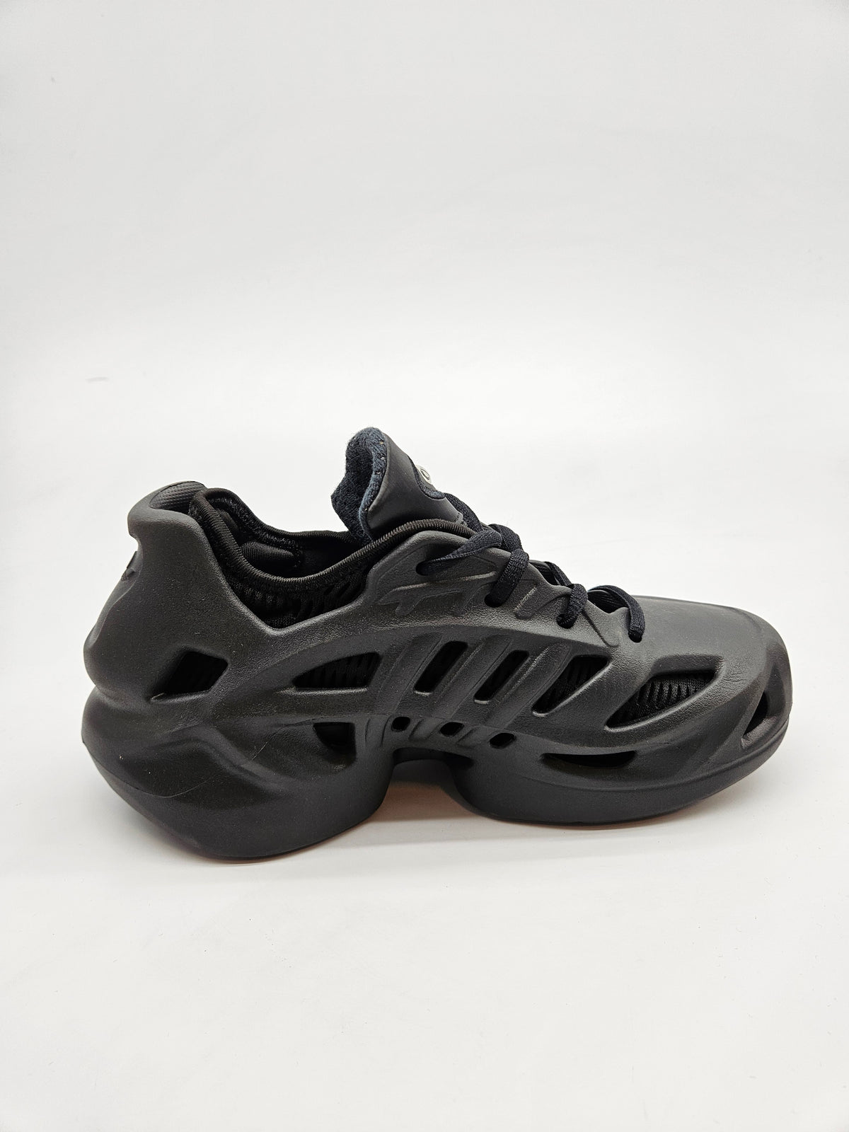 ADIDAS NOVI ORIGINAL PATIKI BR 36.5