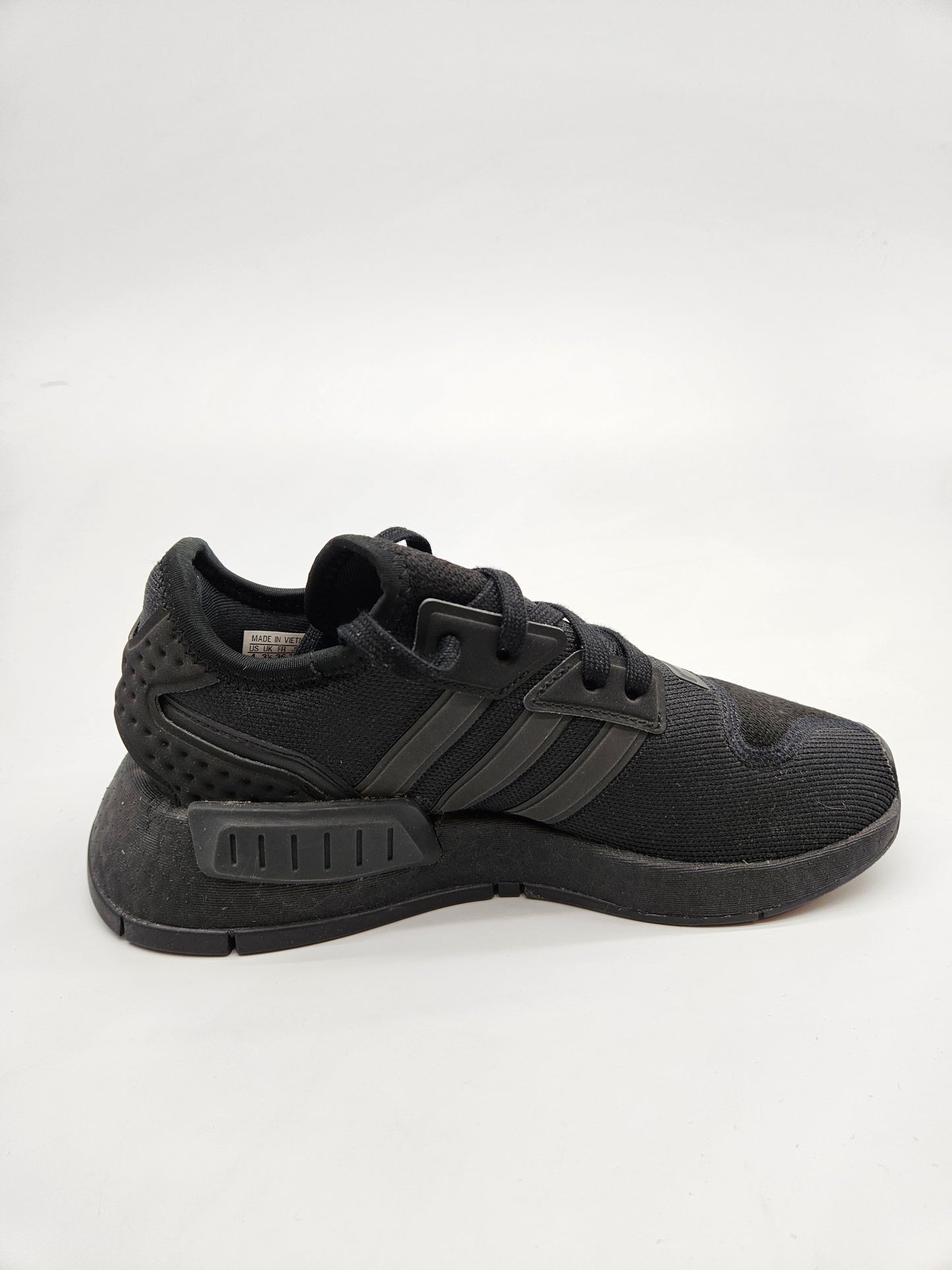ADIDAS NOVI ORIGINAL PATIKI BR 36