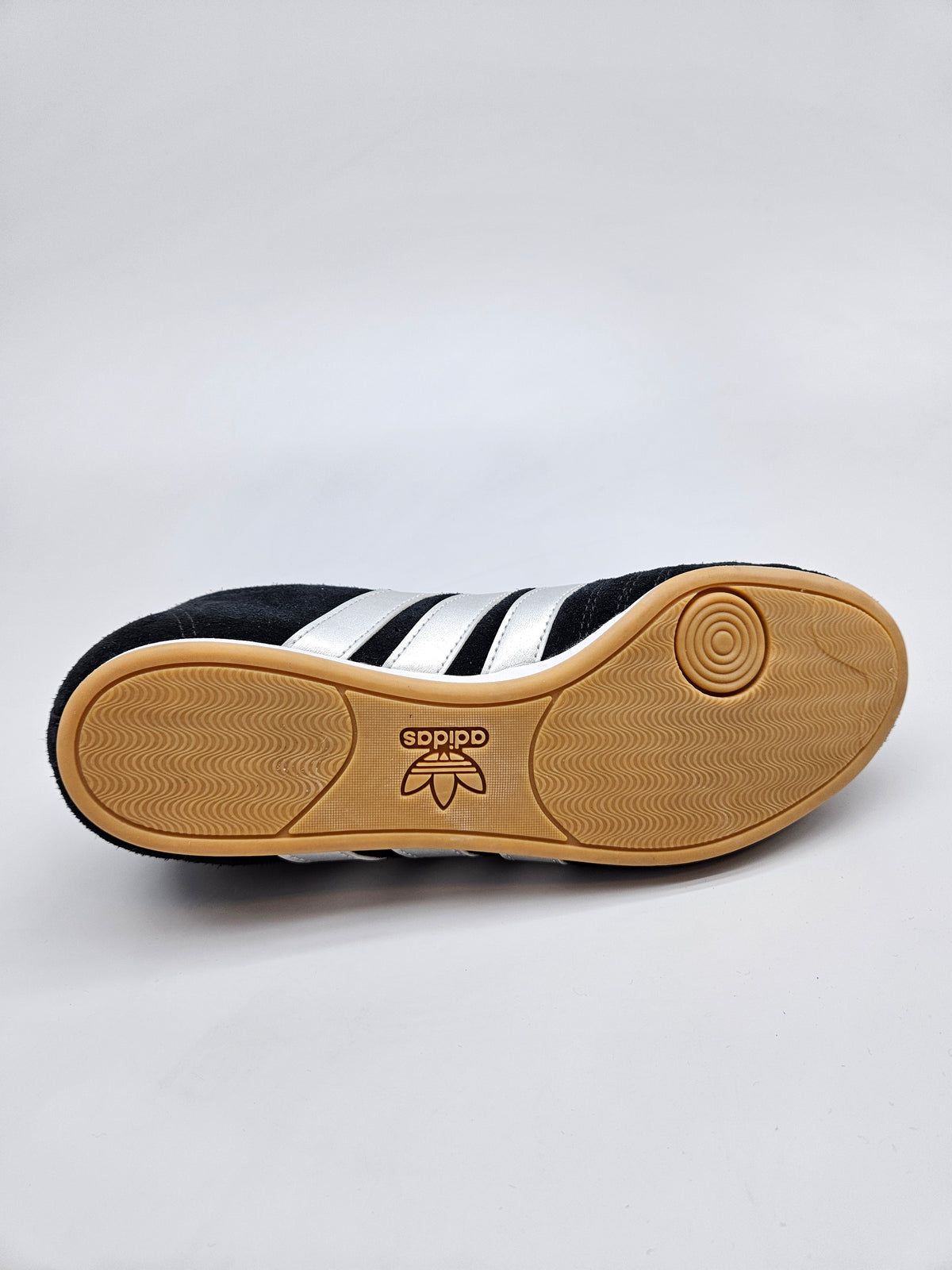 ADIDAS NOVI ORIGINAL PATIKI BR 41