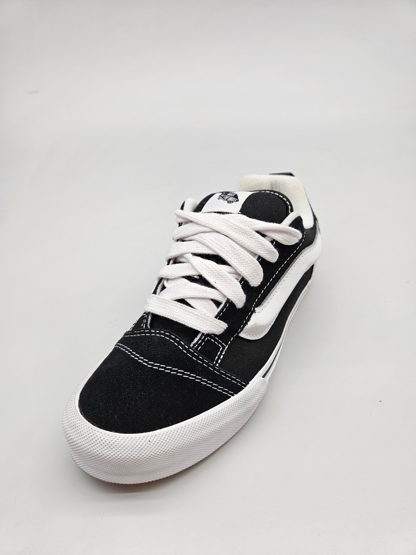 VANS NOVI ORIGINAL PATIKI BR 36.5