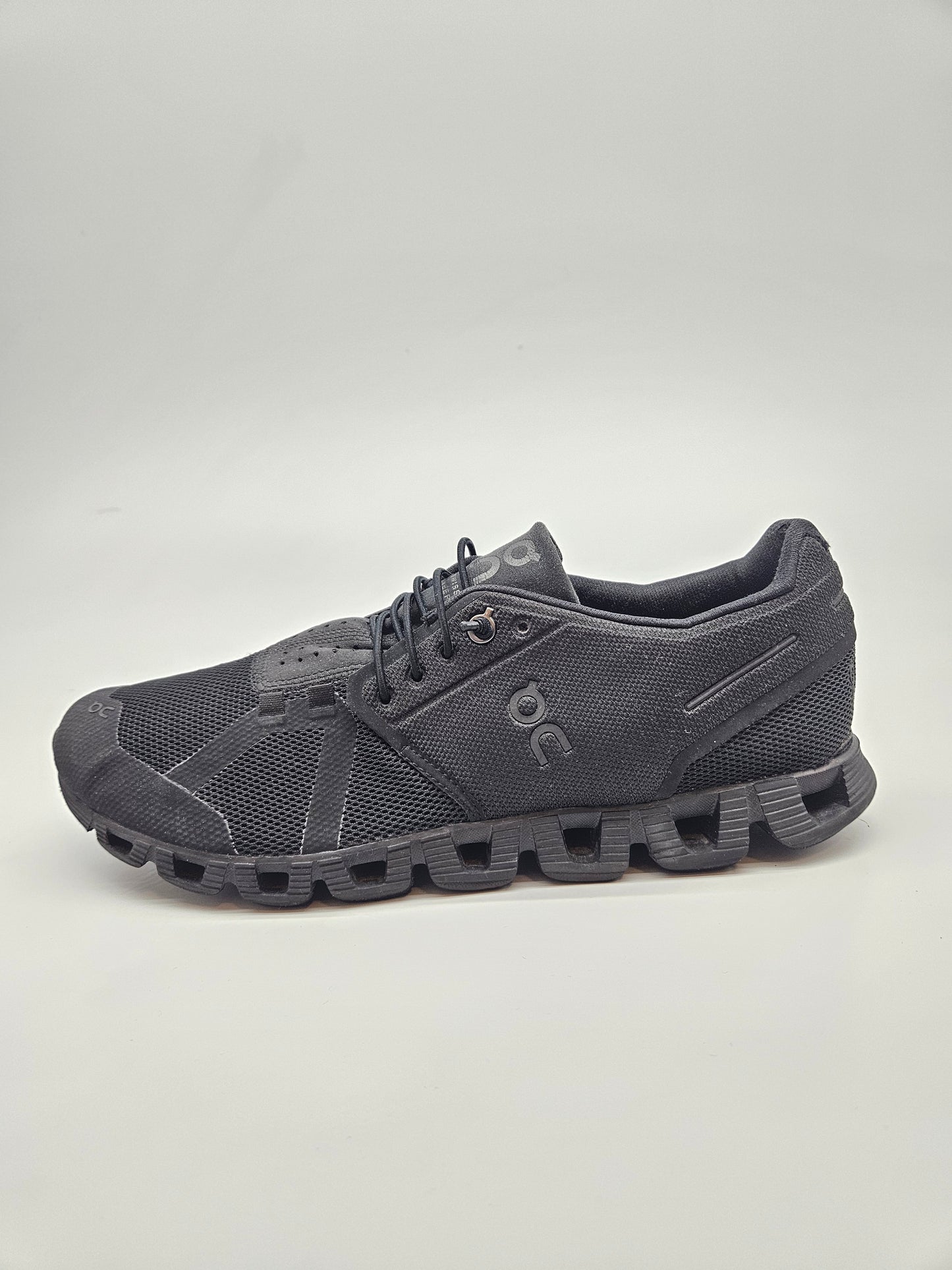 ON RUNNING ORIGINAL PATIKI BR 42.5
