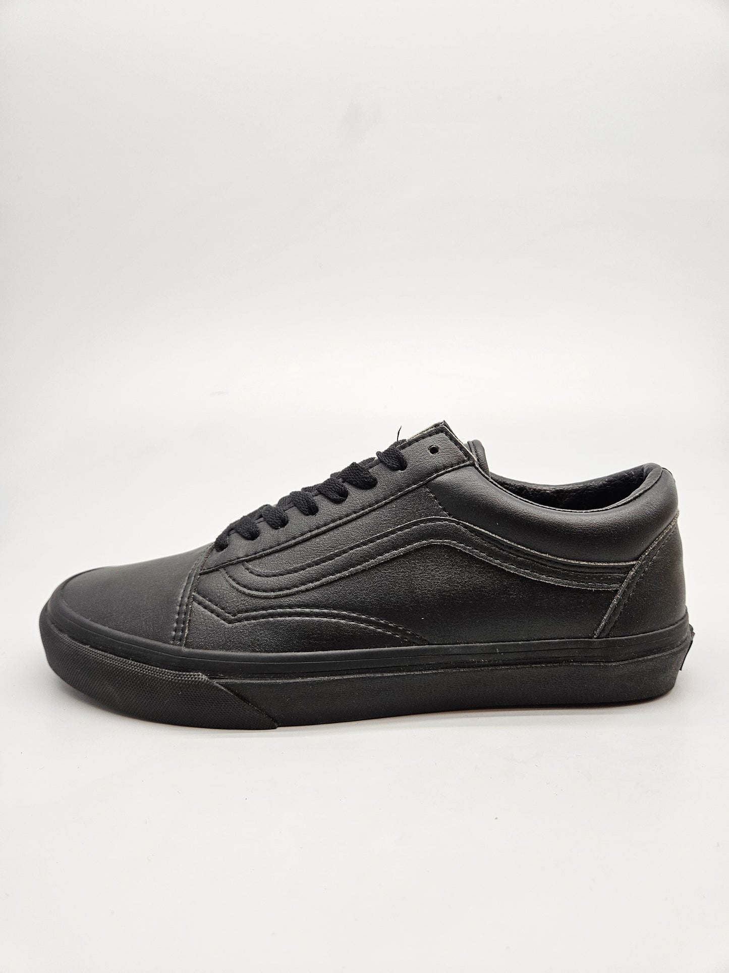 VANS NOVI ORIGINAL PATIKI BR 44