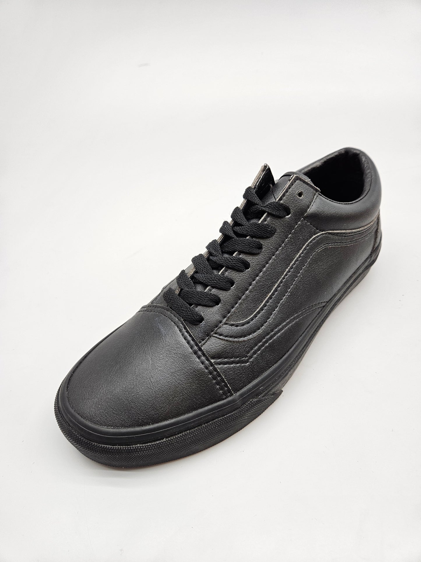 VANS NOVI ORIGINAL PATIKI BR 44