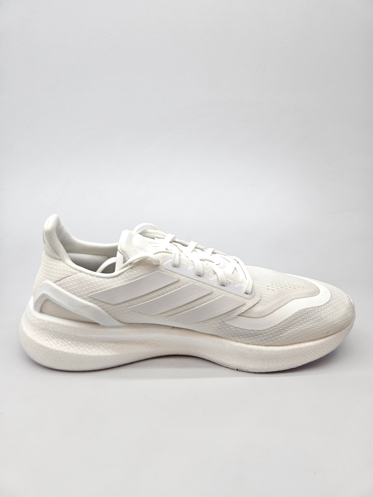 ADIDAS NOVI ORIGINAL PATIKI BR 45