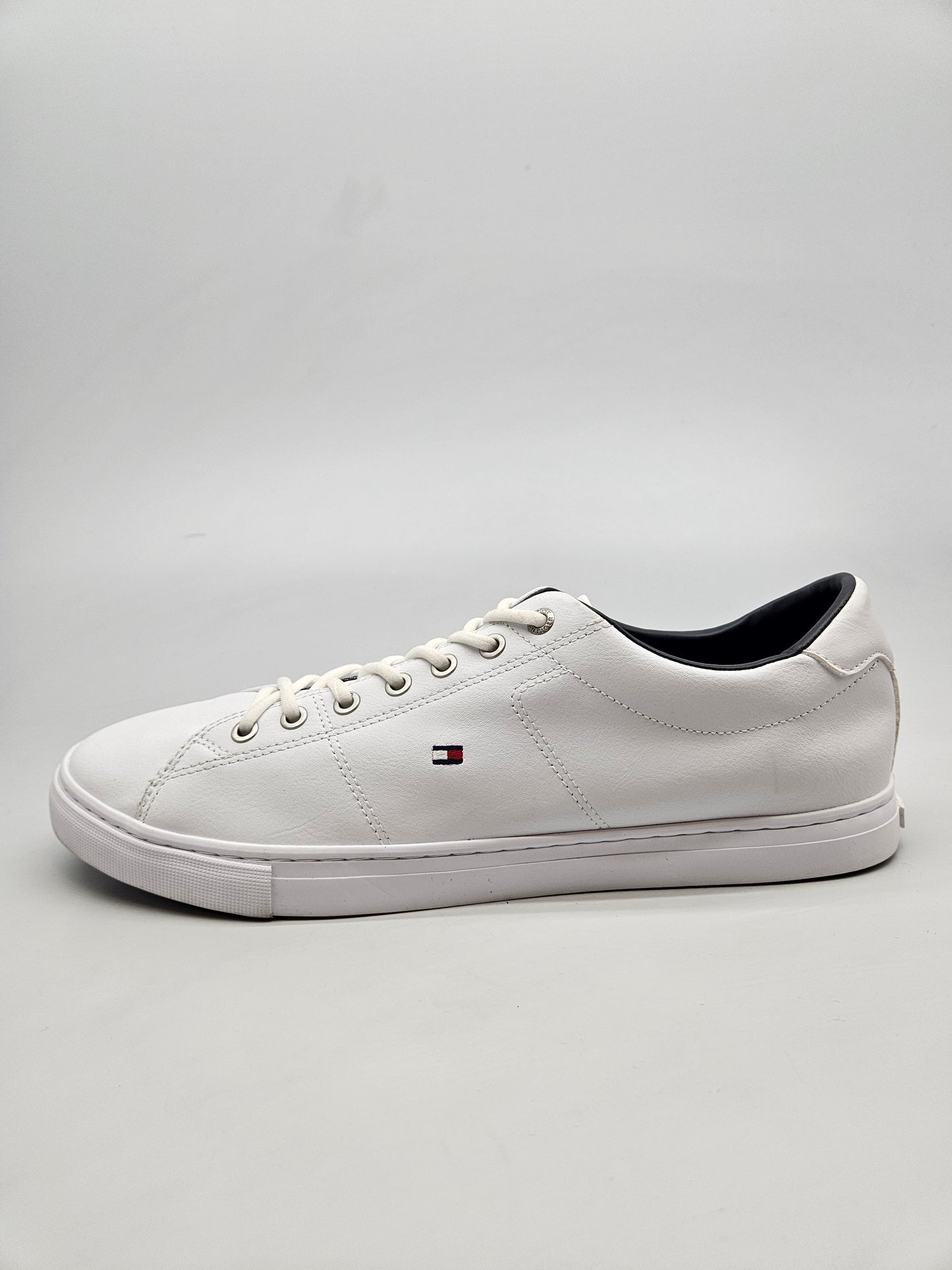 TOMMY HILFIGER ORIGINAL KOZNI PATIKI BR 46