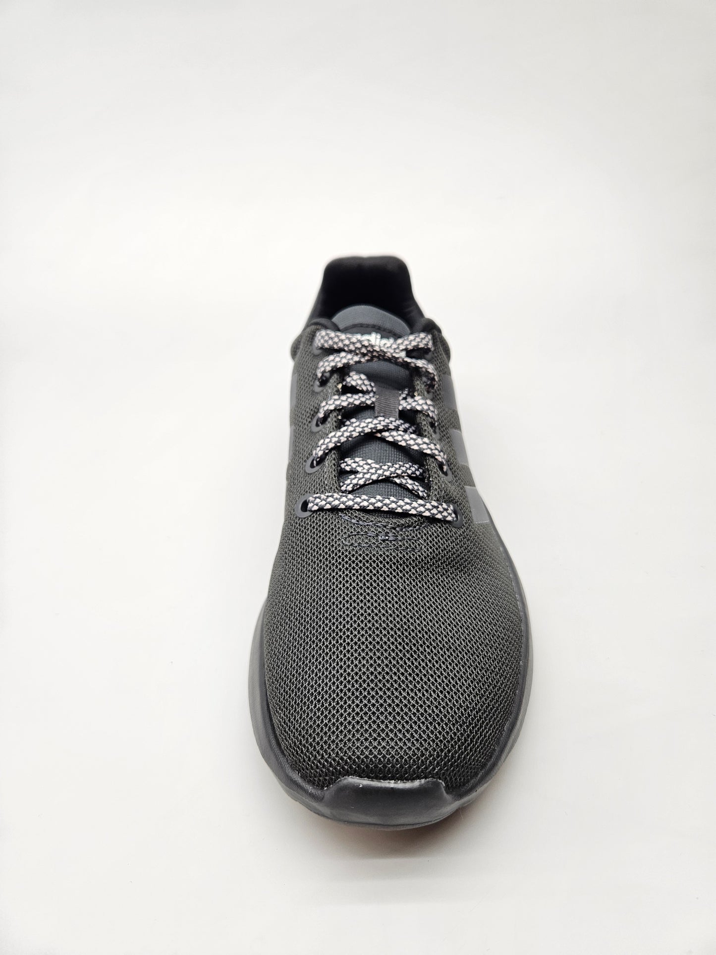 ADIDAS NOVI ORIGINAL PATIKI BR 39