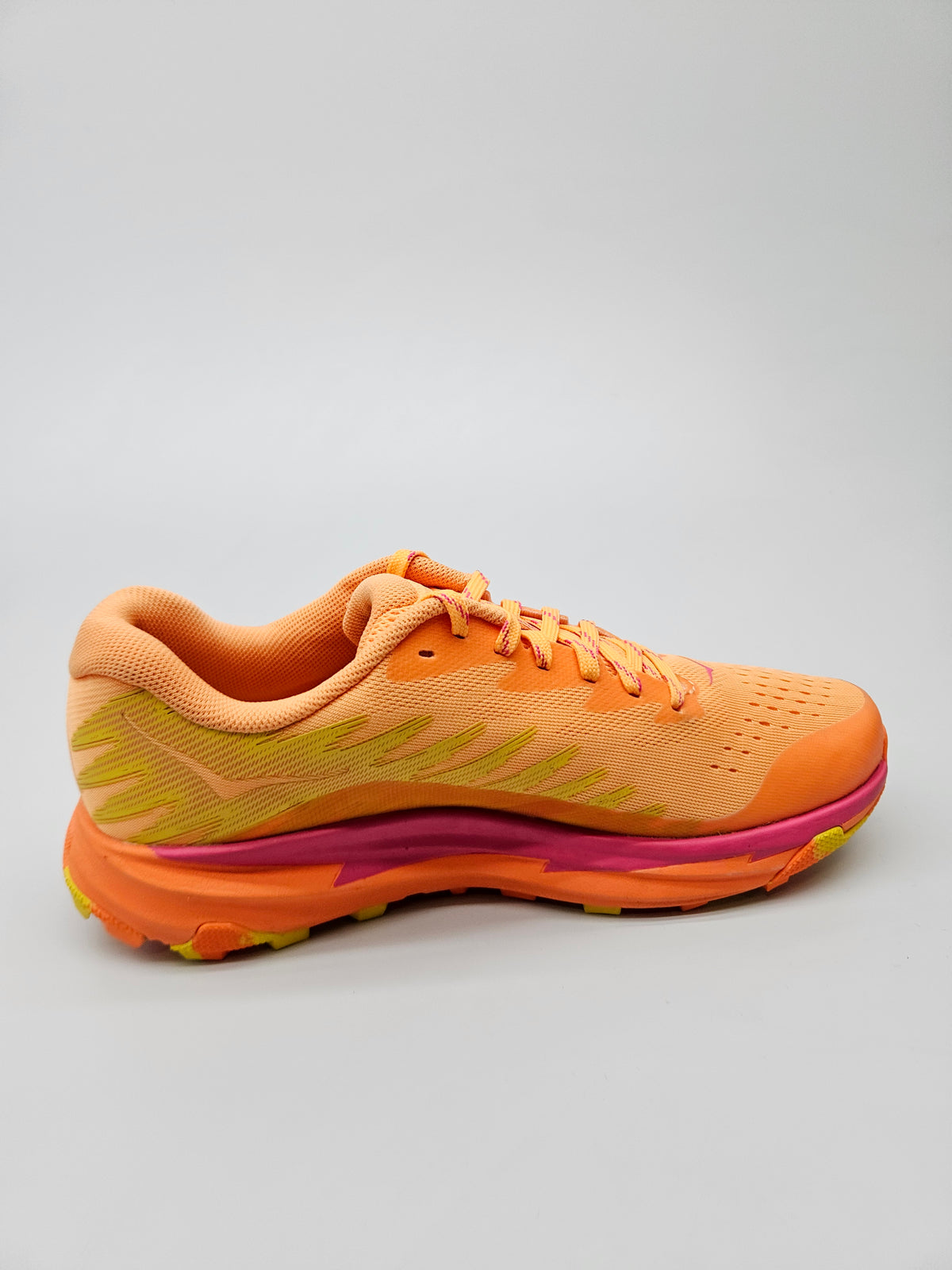HOKA NOVI ORIGINAL PATIKI BR 38.5