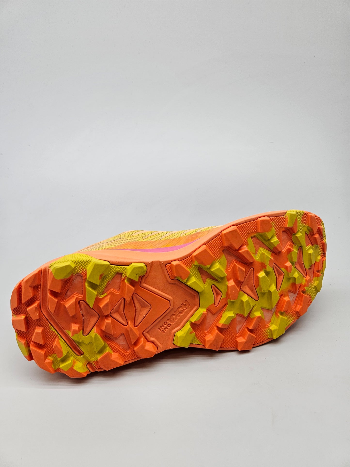 HOKA NOVI ORIGINAL PATIKI BR 38.5