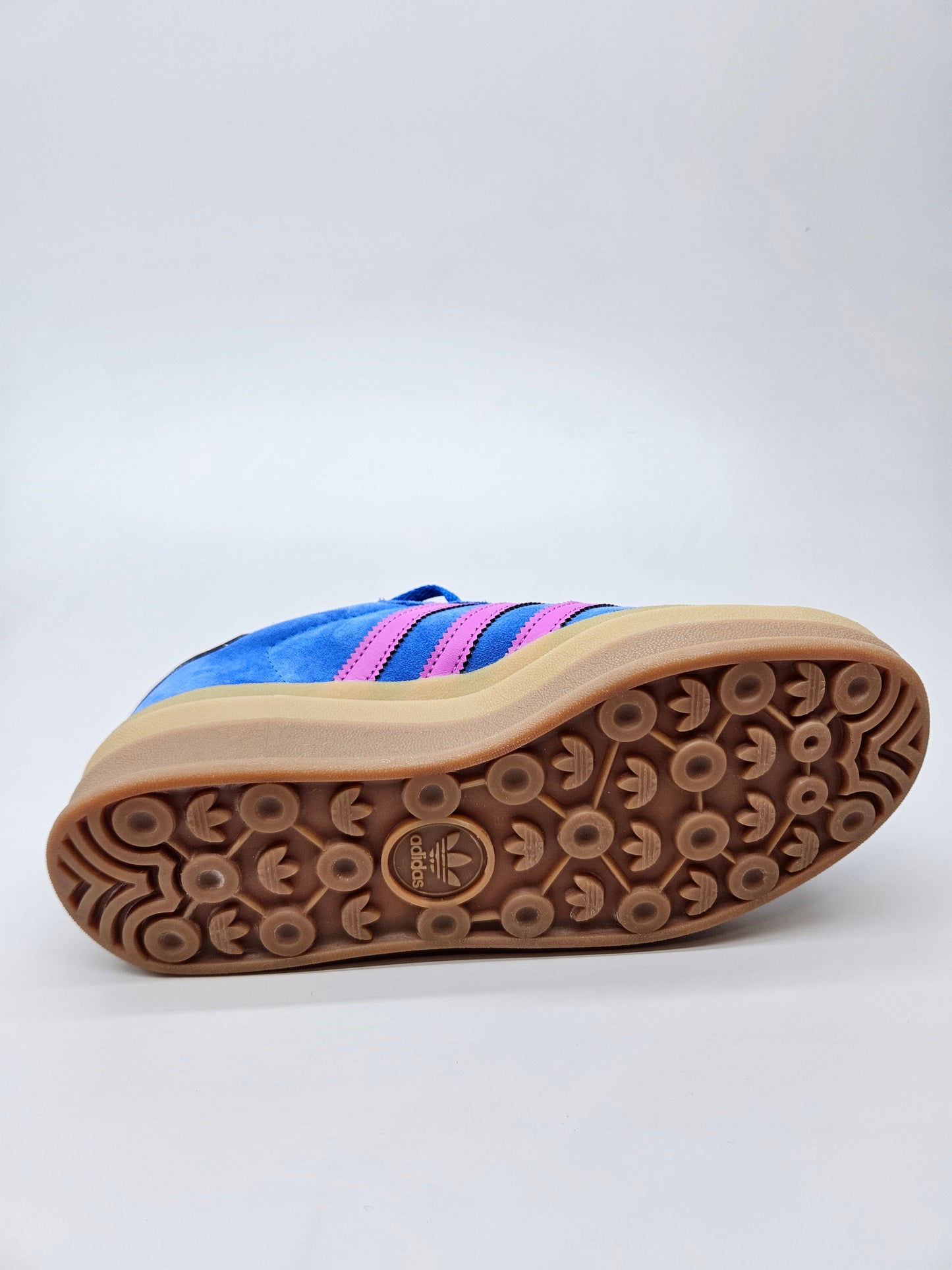 ADIDAS NOVI ORIGINAL PATIKI BR 38.5