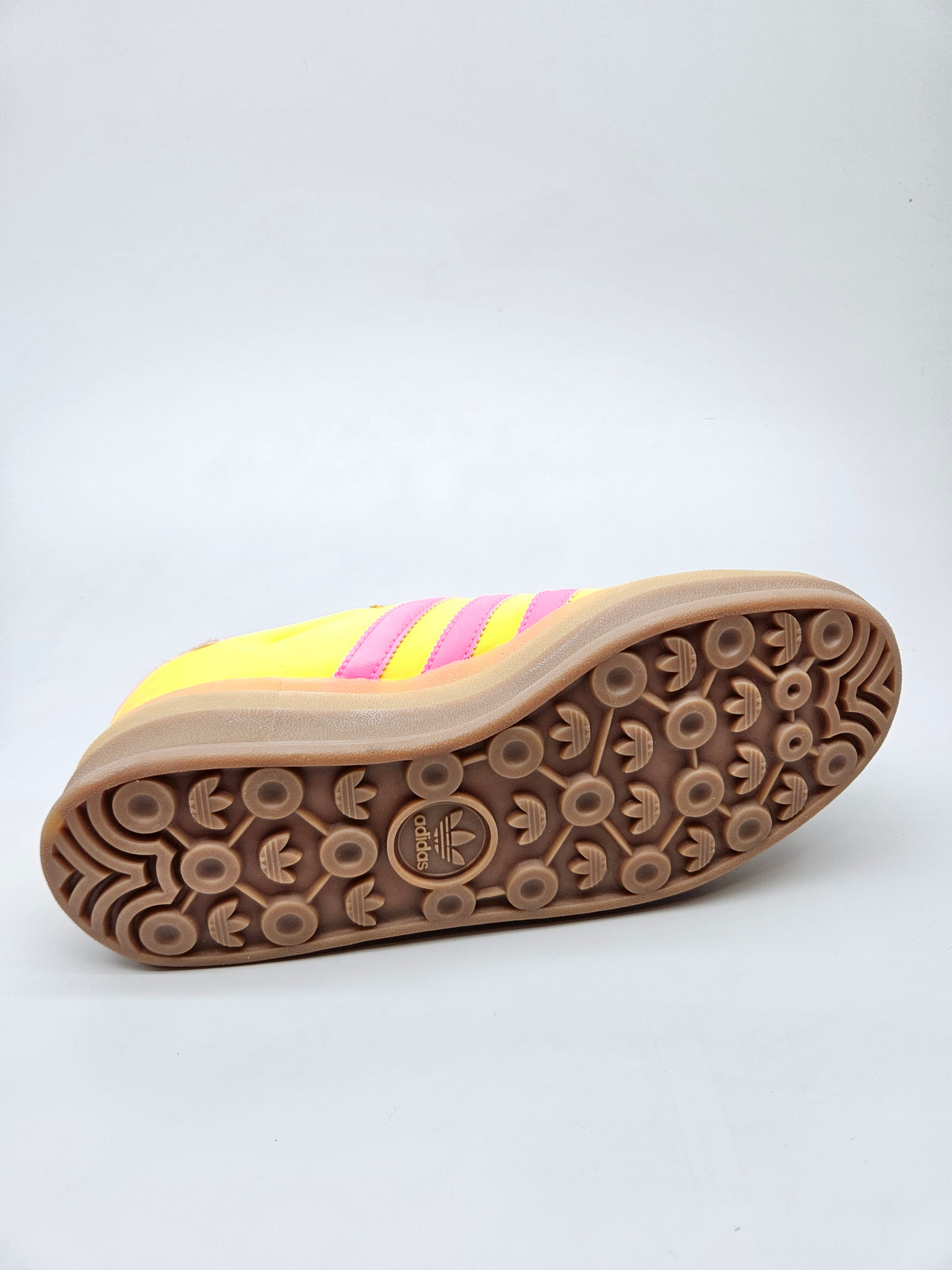 ADIDAS NOVI ORIGINAL PATIKI BR 40.5