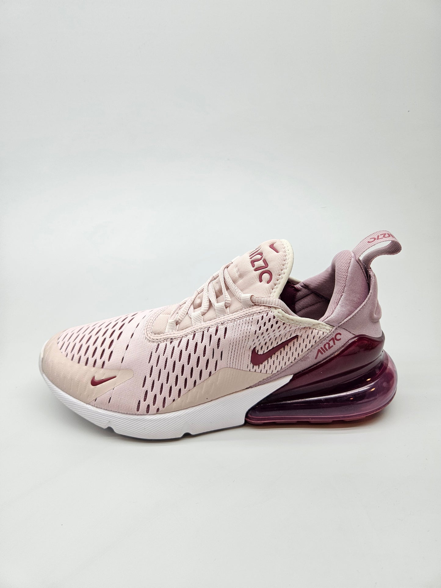 NIKE AIR MAX NOVI ORIGINAL PATIKI BR 40.5