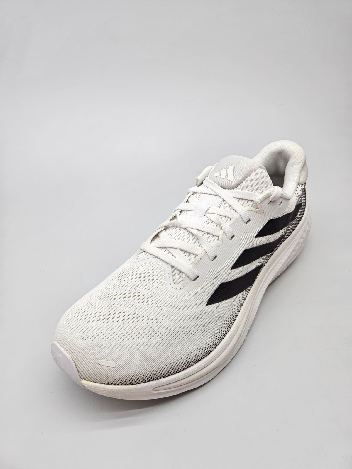 ADIDAS NOVI ORIGINAL PATIKI BR 44