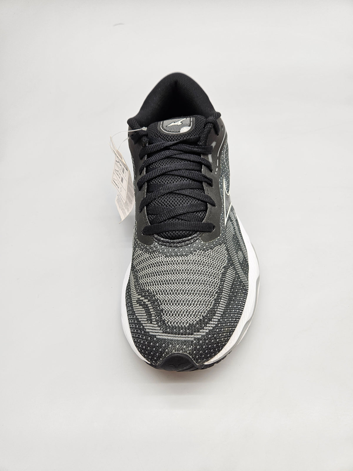 MIZUNO ORIGINAL NOVI PATIKI BR 39