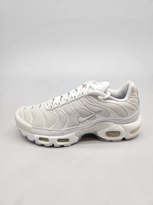 NIKE NOVI ORIGINAL PATIKI BR 39