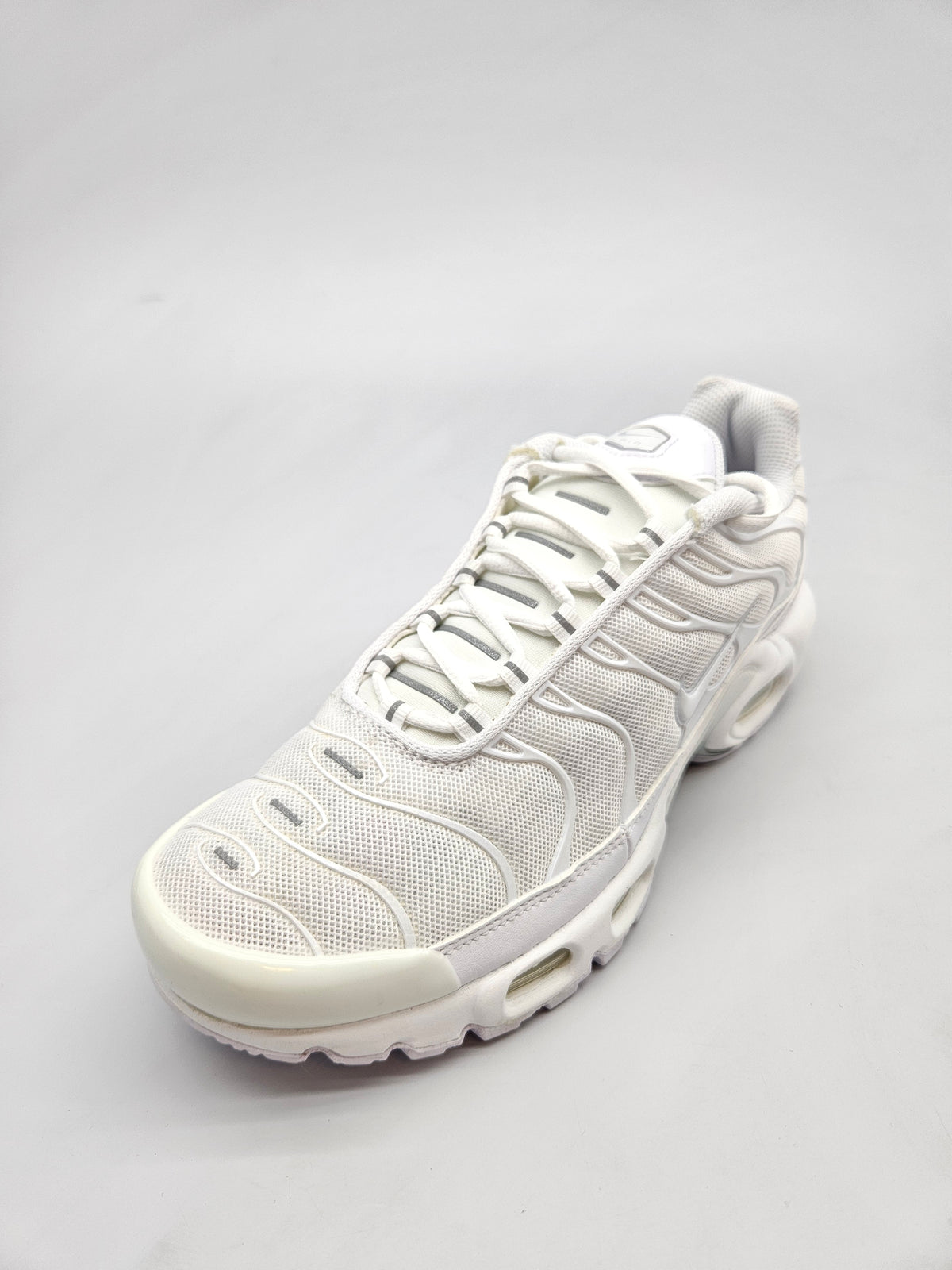 NIKE NOVI ORIGINAL PATIKI BR 39