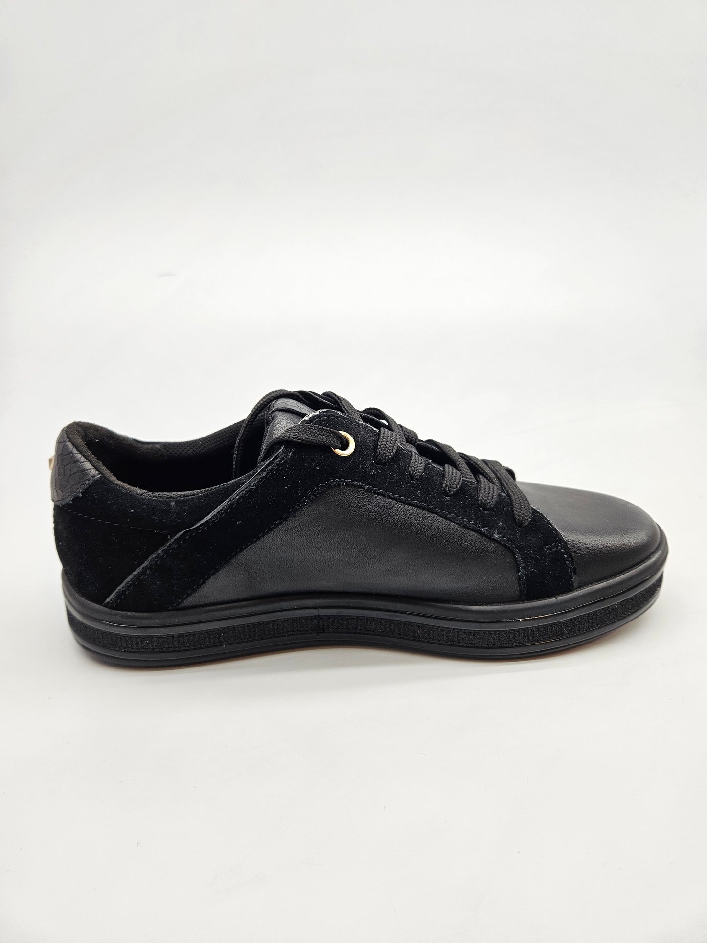 GEOX NOVI ORIGINAL PATIKI BR 37